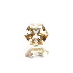 ◇ヘキサゴンカット◇イエロージルコン(宝石名ジルコン)スリランカ/カンボジア産 0.93ct 識別済[220113985]5.1x5mm前後