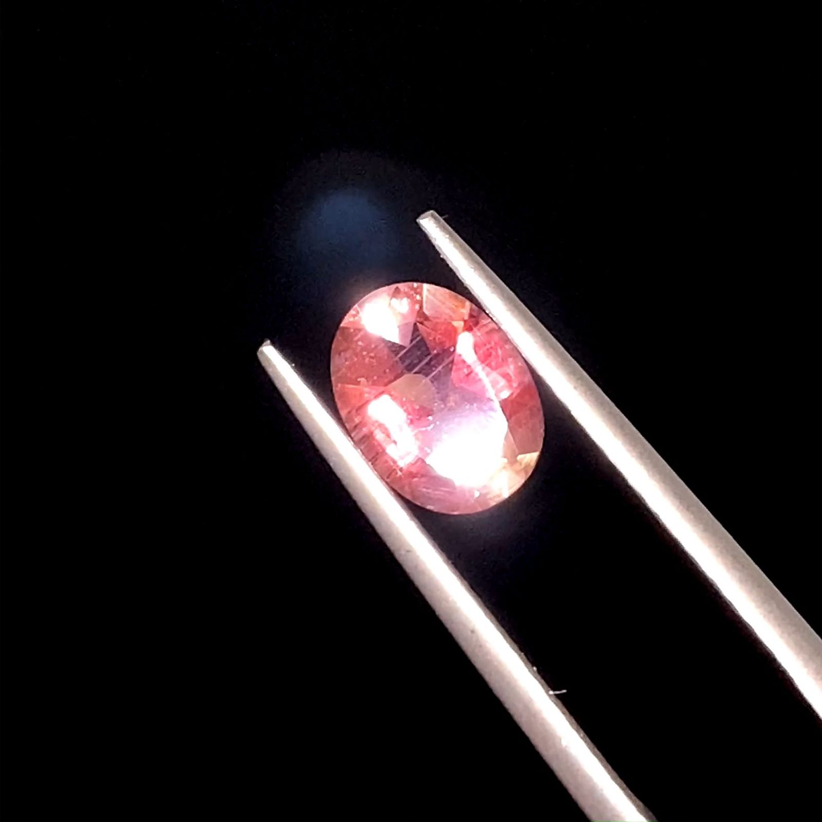 綺麗なトリカラー!!★アメリカ産オレゴンサンストーン★オーダー受付中 アメリカ産オレゴンサンストーン 6.0mm/0.754ctルース