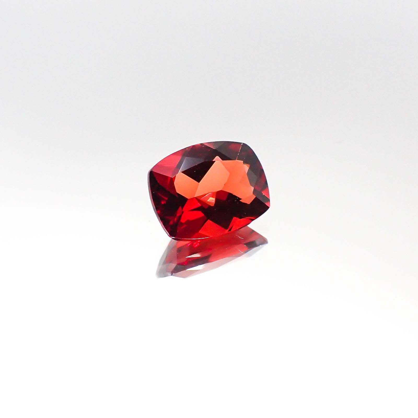アンデシン(宝石名アンデシン/ラブラドライト)チベット産 1.13ct 識別済[230622482]7.9x6.2mm前後