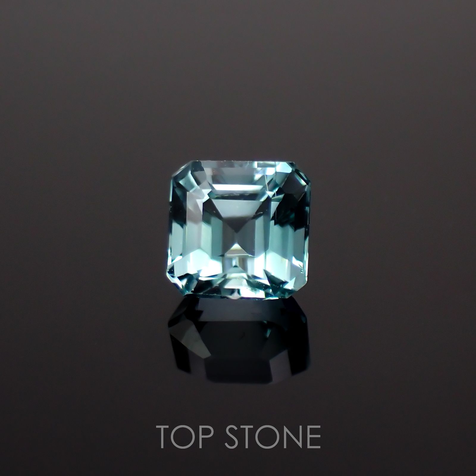 ブルートルマリン(宝石名トルマリン)アフガニスタン産 0.55ct 識別済[221018388]4.4x4.4mm前後