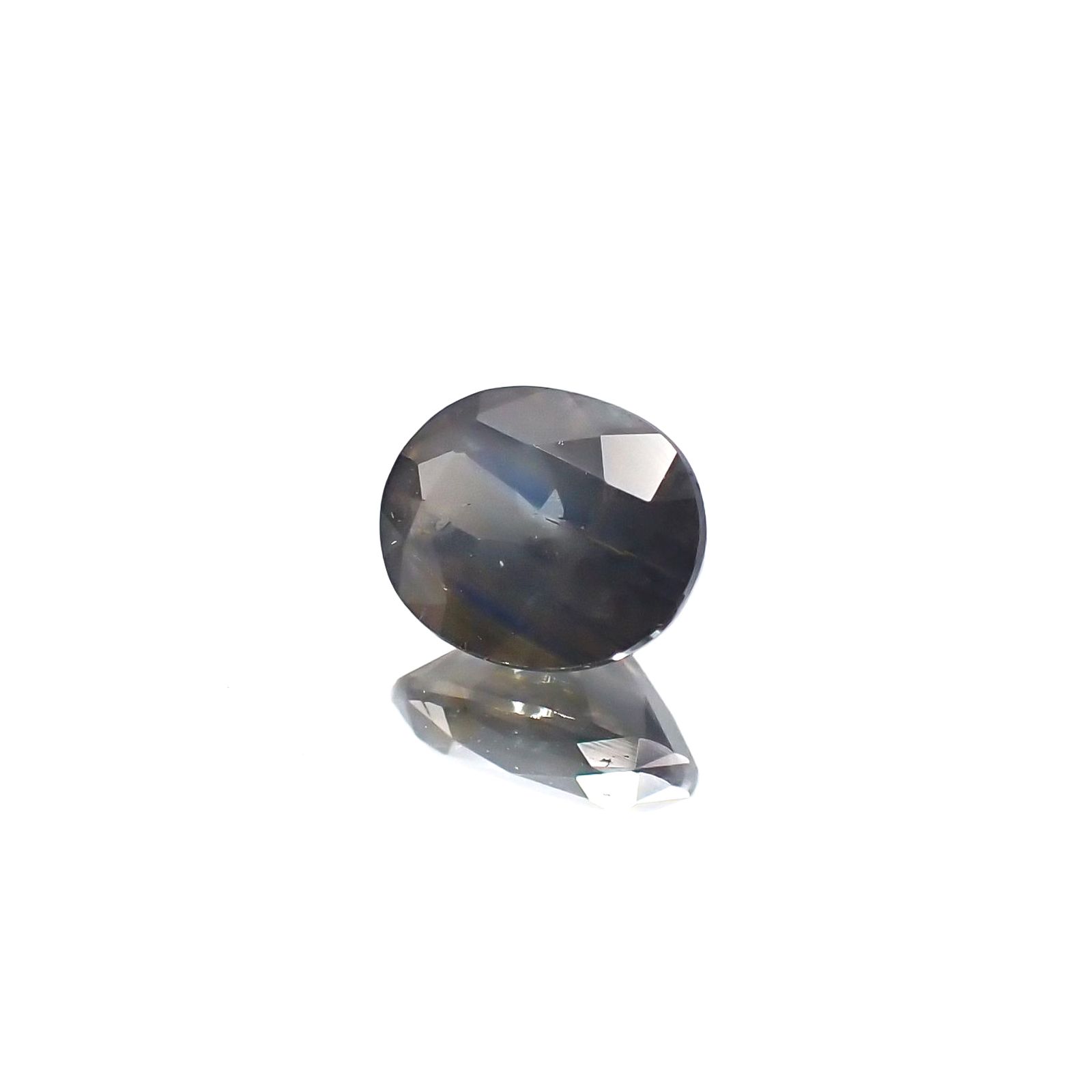 ゴールドシーンサファイア非加熱(宝石名シーン・サファイア) ケニア産 0.94ct 識別済[250711630]6.4×5.1mm前後