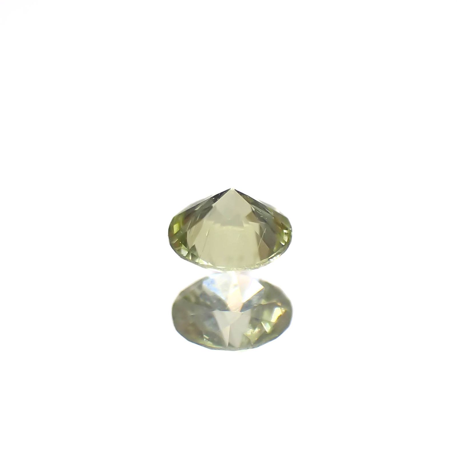 パラサイティックペリドット(宝石名ペリドット)採取地：ロシア 0.062ct 識別済[240627930]2.5x2.5mm前後