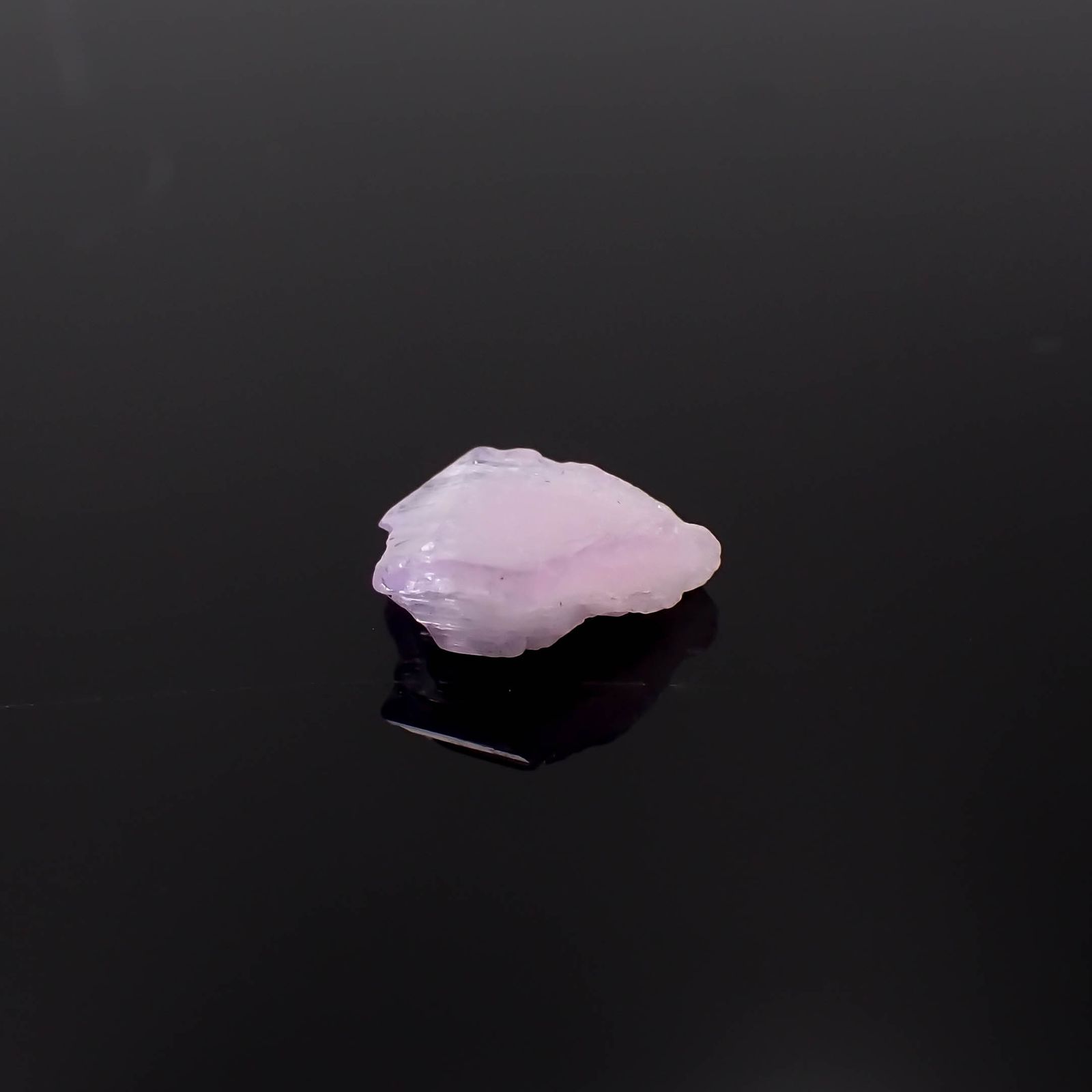 ピンクゾイサイト 原石 タンザニア産 1.34ct[231224997]7.7x7.7mm前後
