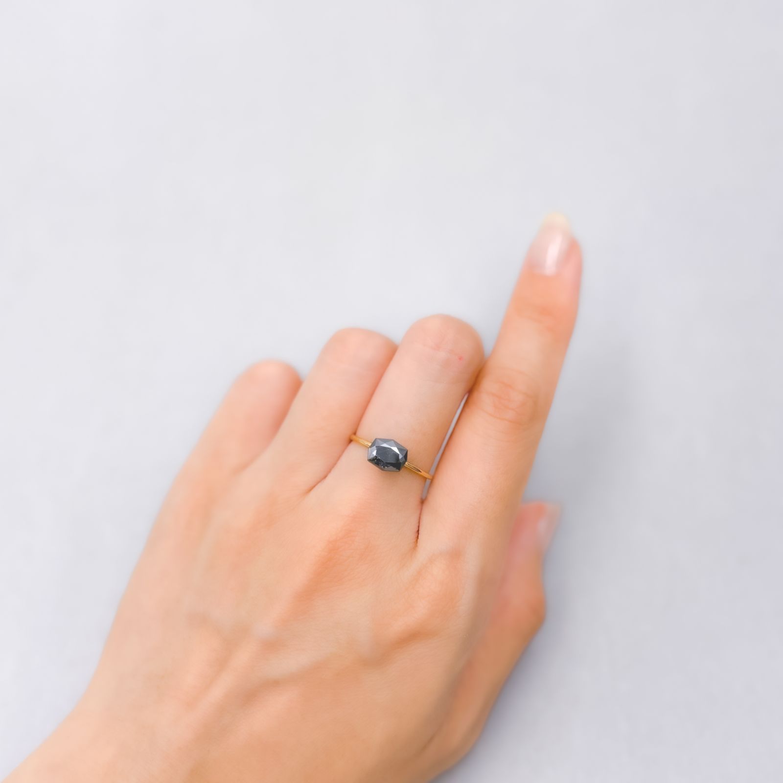 ◇カスタムカット◇ルチル単結晶 ブラジル産 1.80ct [250630608]7.8x6.3mm前後