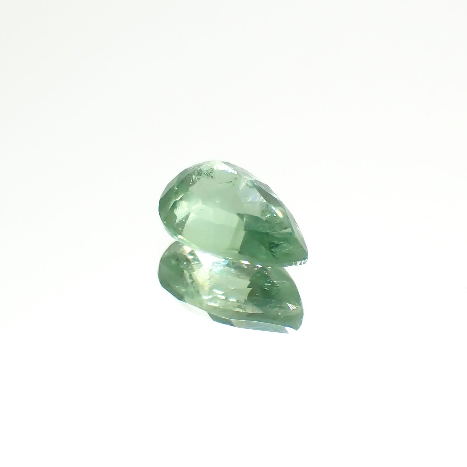 グリーンカイヤナイト タンザニア産 0.52ct[230220580]6x4mm前後