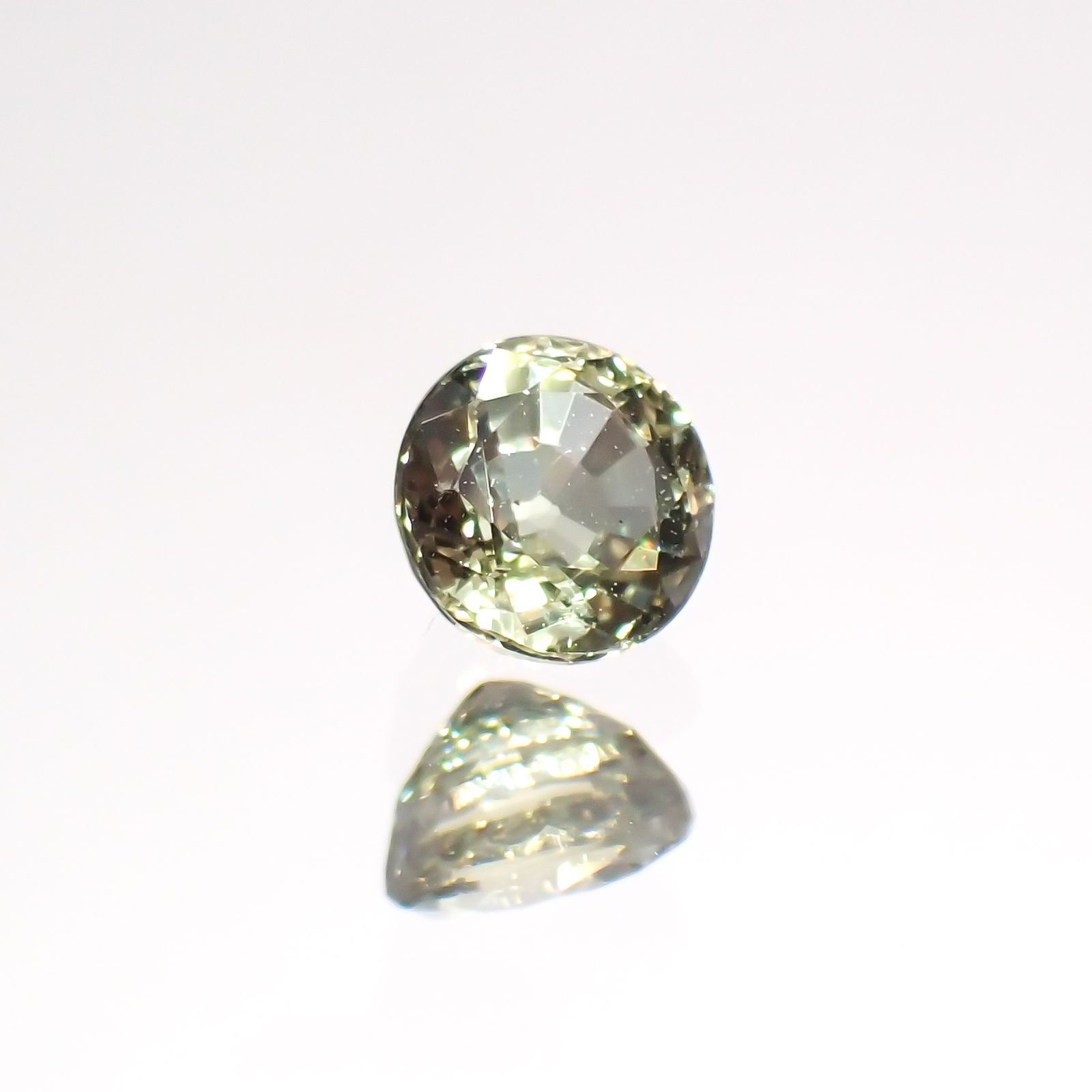 グリーンクリソベリル(宝石名クリソベリル)スリランカ/マダガスカル産 0.29ct 識別済[220114470]3.5x3.5mm前後
