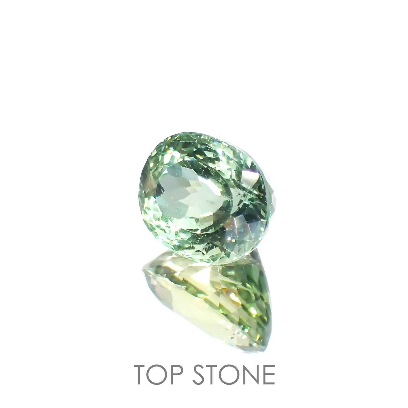 グリーンアパタイト(宝石名アパタイト) マダガスカル産 2.15ct 識別済[20106873]8.1×6.6mm前後