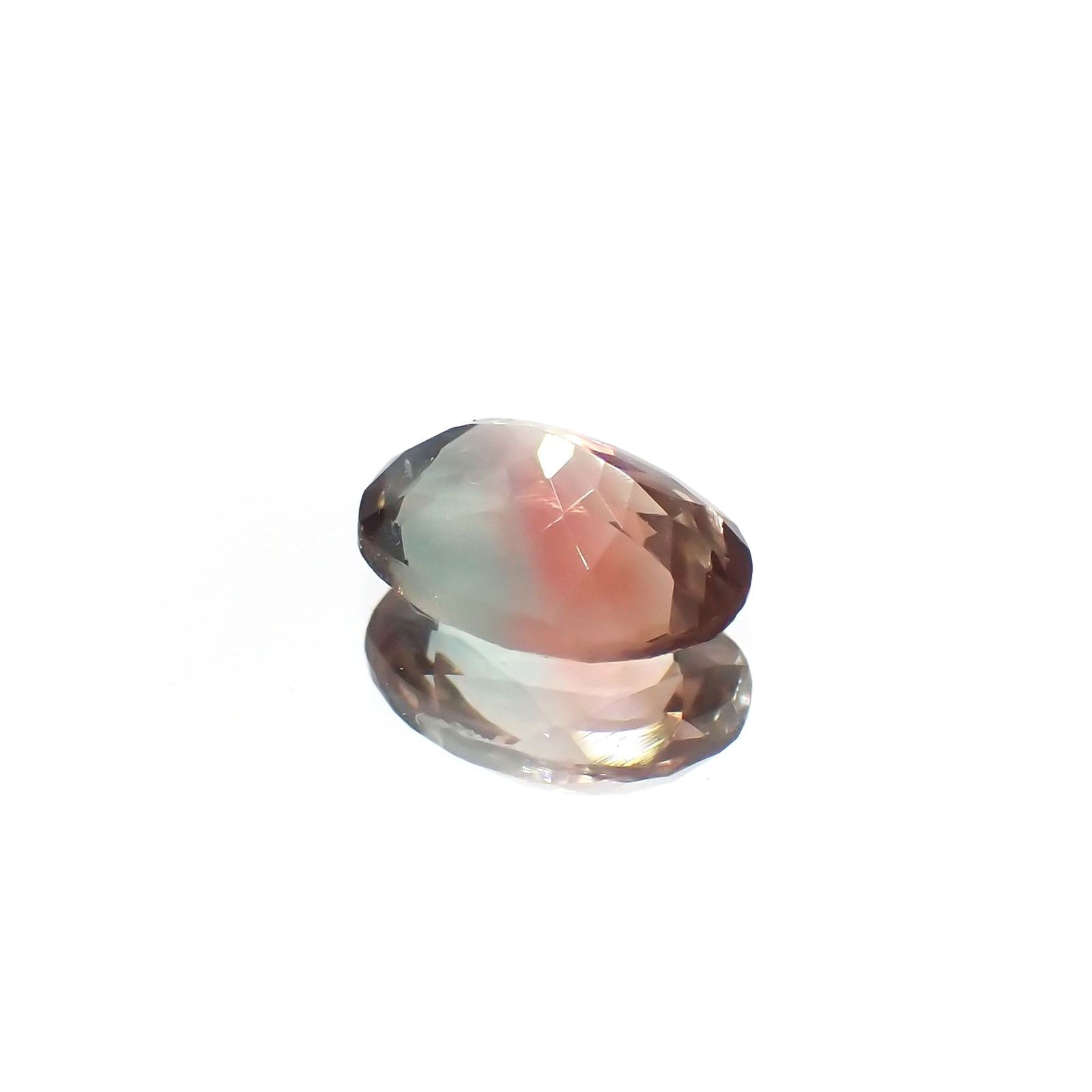 パーティカラーオレゴンサンストーン アメリカ・オレゴン州産 0.93ct / 7.8x5.7mm前後 [230722847]
