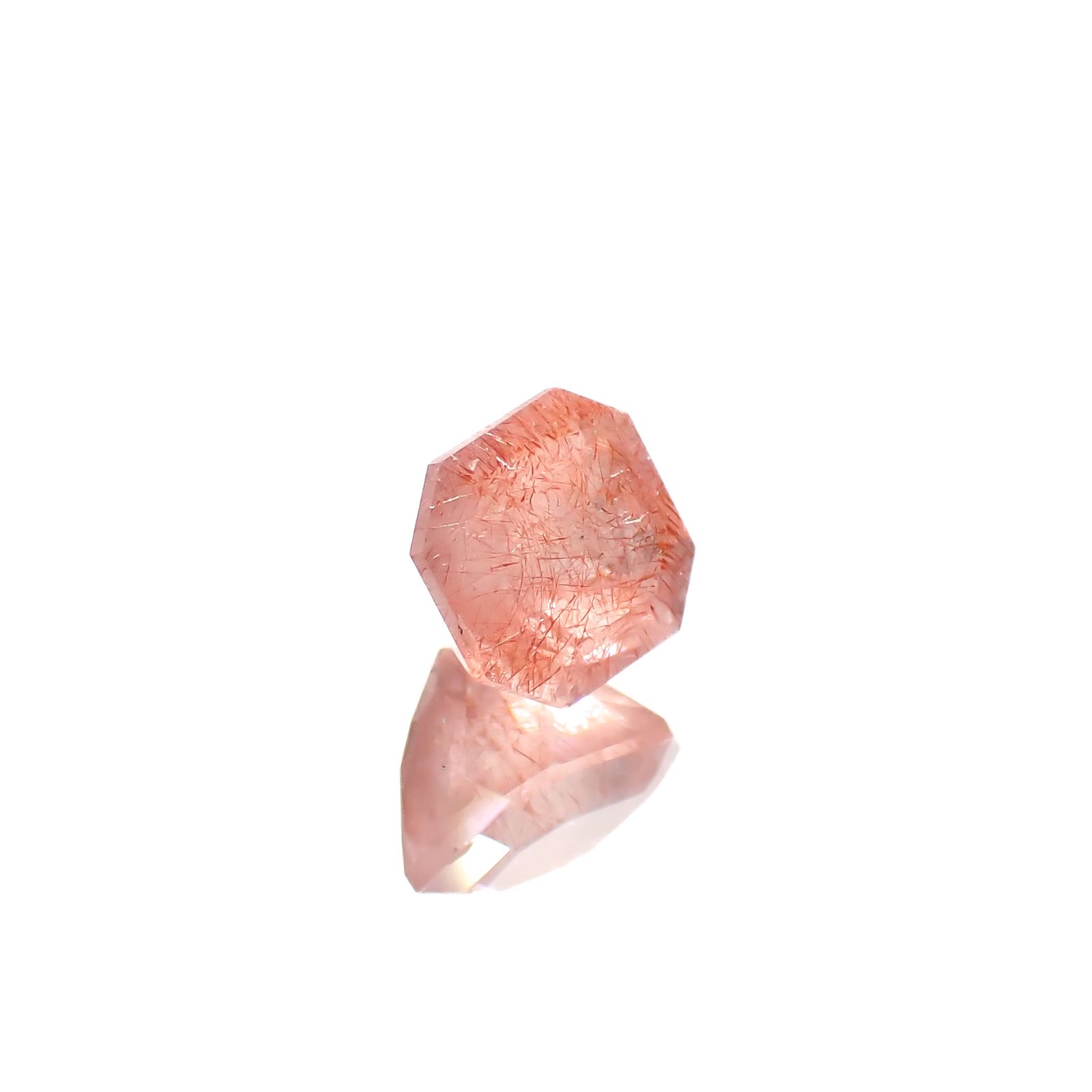 ◇オクタゴンカット◇ストロベリークォーツ カザフスタン産 0.64ct[240628292]5x4.8mm前後