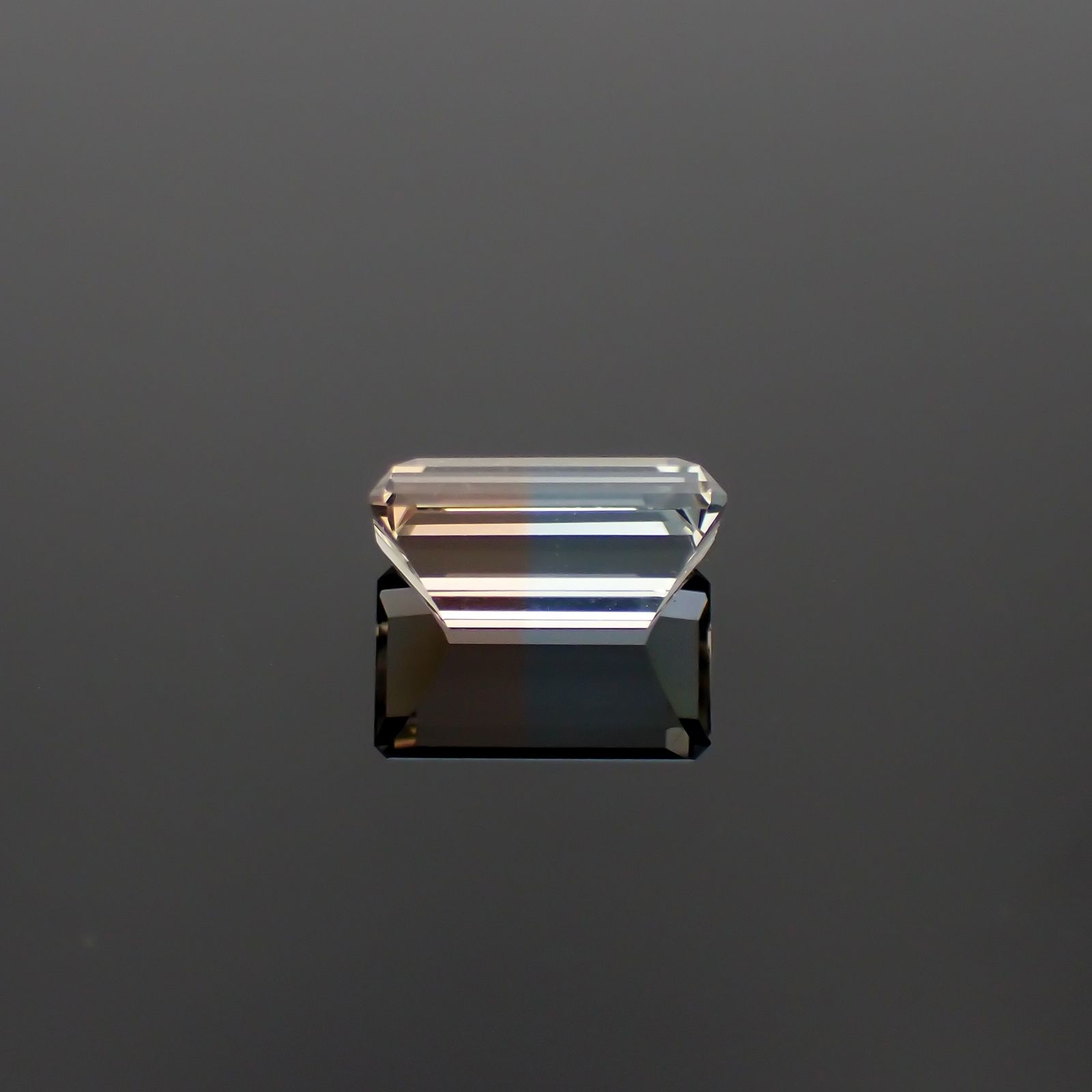 バイカラートパーズ ウクライナ産 2.46ct[231224891]9.3x5.5mm前後