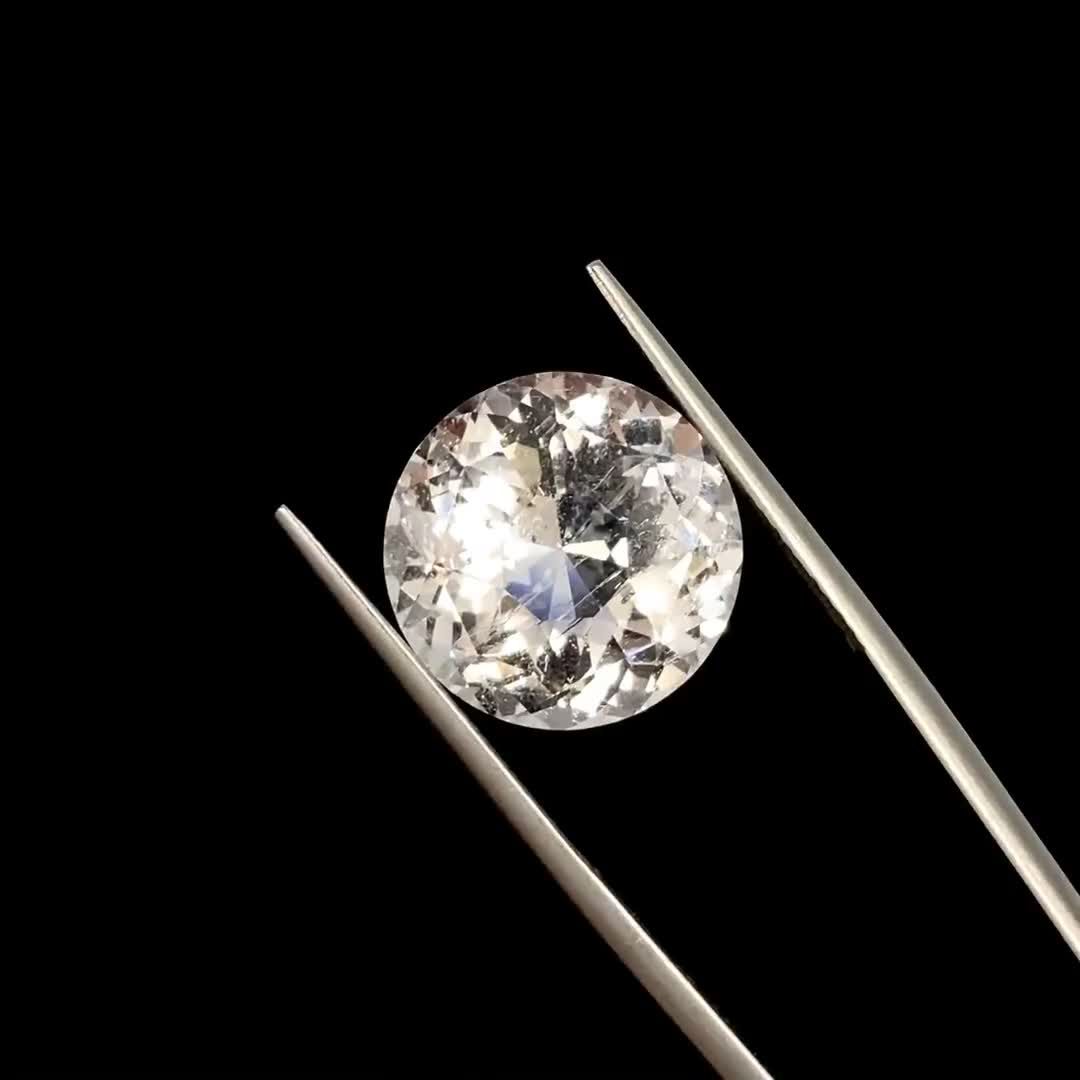 ★クリアダンビュライト 結晶 ペンダント①(SA+) ダンビュライト｜ダイヤモンドのようなクリアに輝く希少石、その