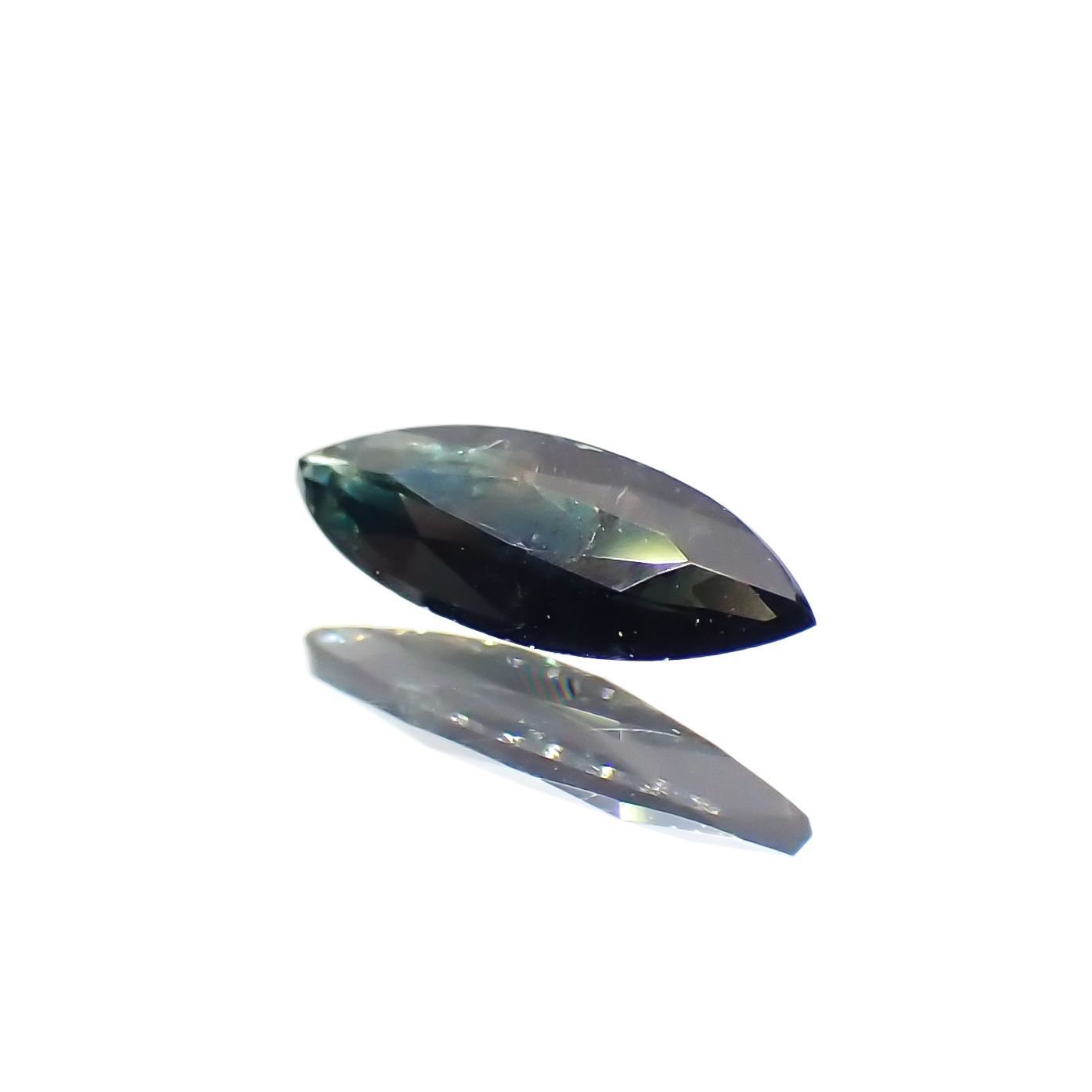セレンディバイト(宝石名セレンディバイト)ミャンマー産 0.136ct ソ付(彩珠)[230923298]6.3x2.3mm前後
