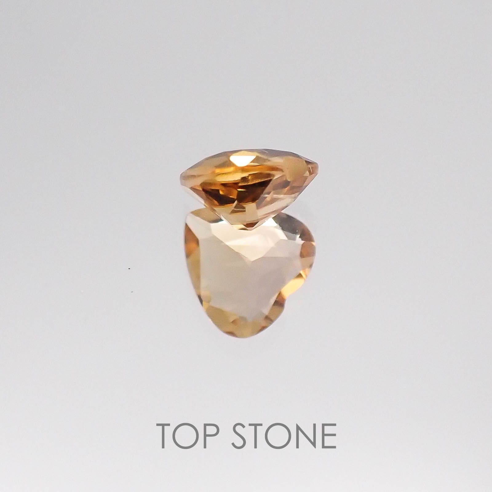 インペリアルトパーズ ブラジル産 ルース 0.53ct[20084371]5.2×5.3mm前後