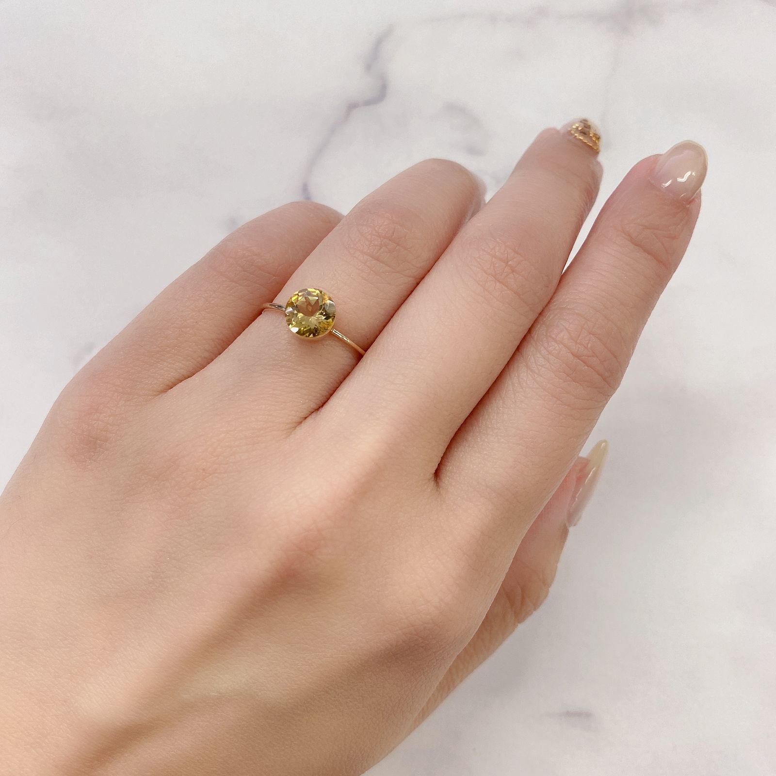 イエローベリル(宝石名イエロー・ベリル)ブラジル産 1.22ct 識別済[211113653]7x6.9mm前後