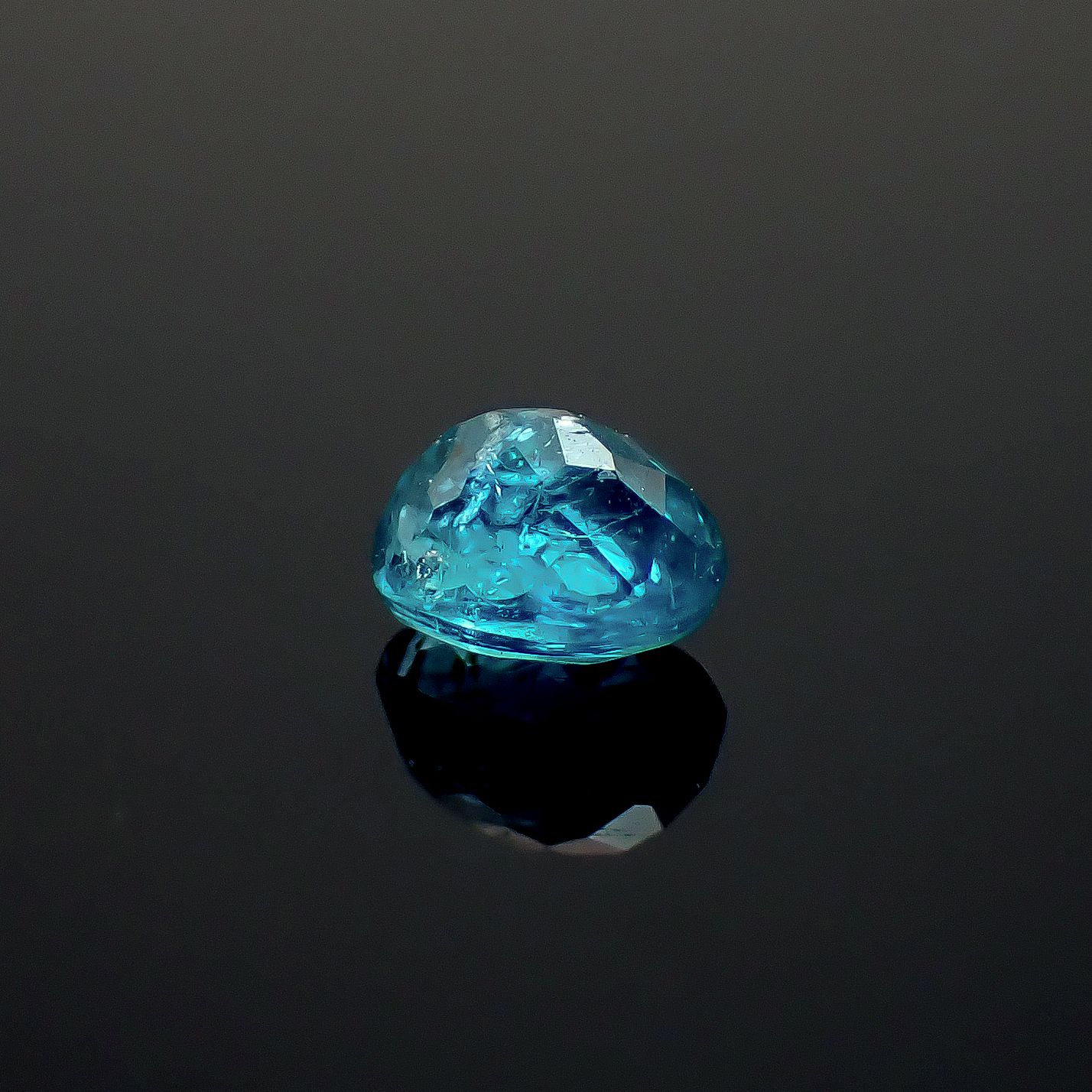 パライバトルマリン(宝石名トルマリン/別名パライバ・トルマリン)エチオピア産 GIA鑑付 0.38ct / 4.61x3.53mm前後 [260933192]