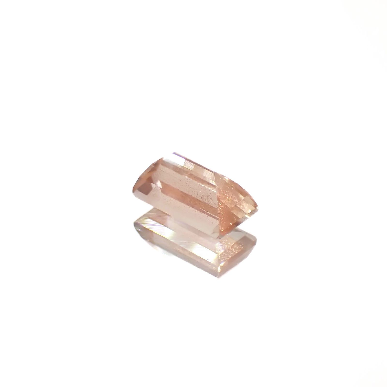 オレゴンサンストーン アメリカ・オレゴン州産 0.98ct[240627869]7.5x4mm前後