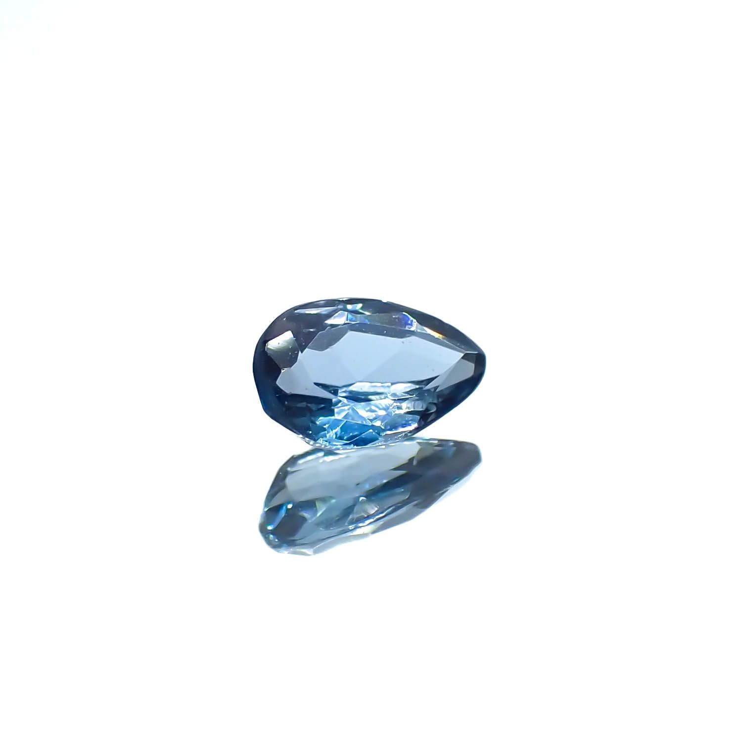 タトゥーアクアマリン ブラジル・ミナスジェライス州タトゥー鉱山産 0.24ct[240226070]5.4x3.4mm前後