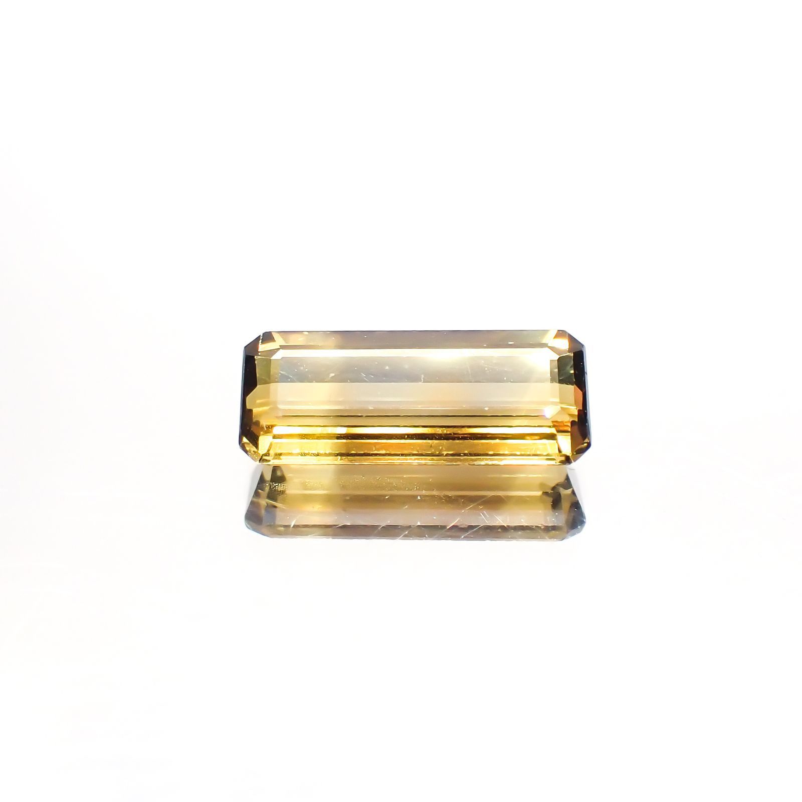 バイカラークリソベリル(宝石名バイカラー・クリソベリル)マダガスカル産 0.80ct 識別済[220114196]8.5x3.6mm前後