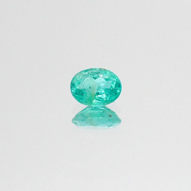 パライバトルマリン(宝石名トルマリン/別名パライバ・トルマリン) ブラジル産 0.180ct ソ付(宝貴協)[20073528]4.1×3.1mm前後