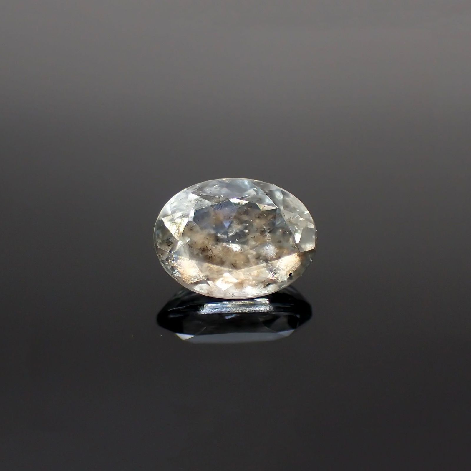 アベンチュリンアクアマリン ナイジェリア産 1.22ct / 8x5.9mm前後 [260114441]