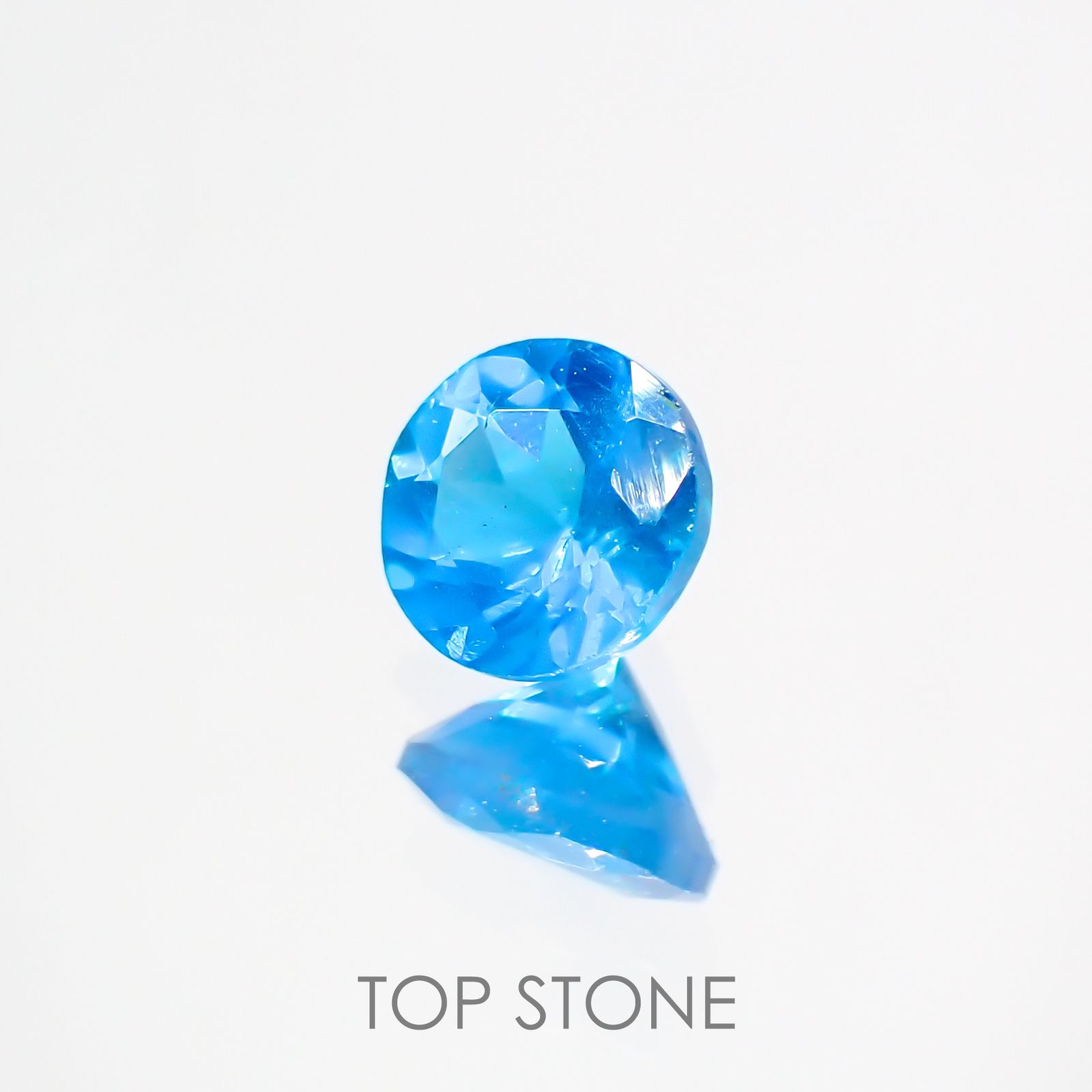 ネオンブルーアパタイト(宝石名アパタイト) マダガスカル産 0.52ct 識別済[210913048]5×5mm前後