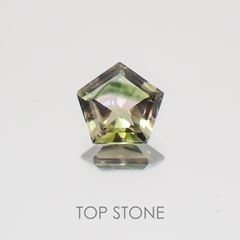 ◇ペンタゴンカット◇バイカラートルマリンSA ブラジル,アフリカ産 ルース 0.35ct[21019554]5.2×5.2mm前後