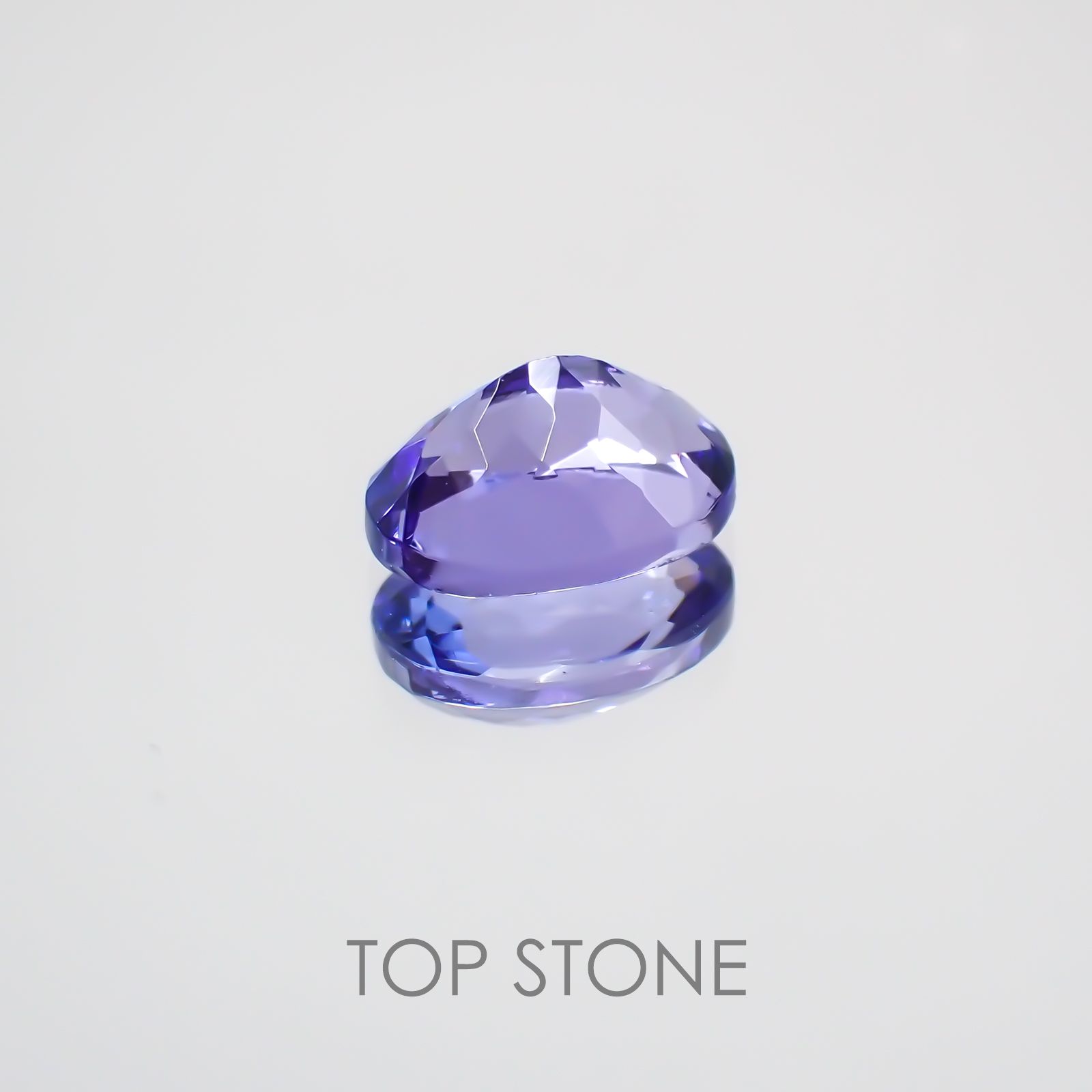 タンザナイト(宝石名タンザナイト) タンザニア産 1.04ct 識別済[210410066]7.1×5.3mm前後