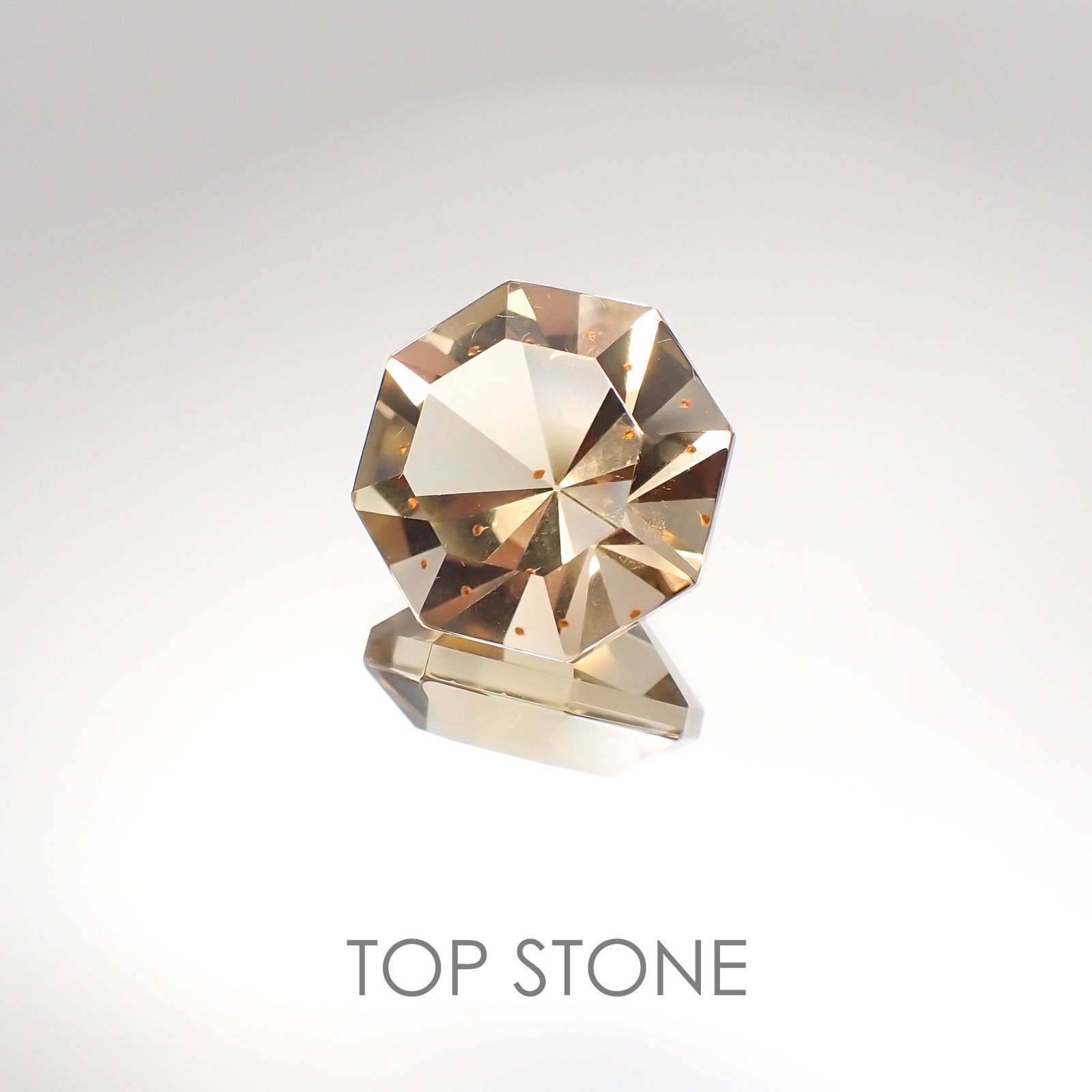 ◇オクタゴンカット◇ガーネットインスモーキークォーツ ブラジル産 31.24ct[210410525]19.7×19.6mm前後