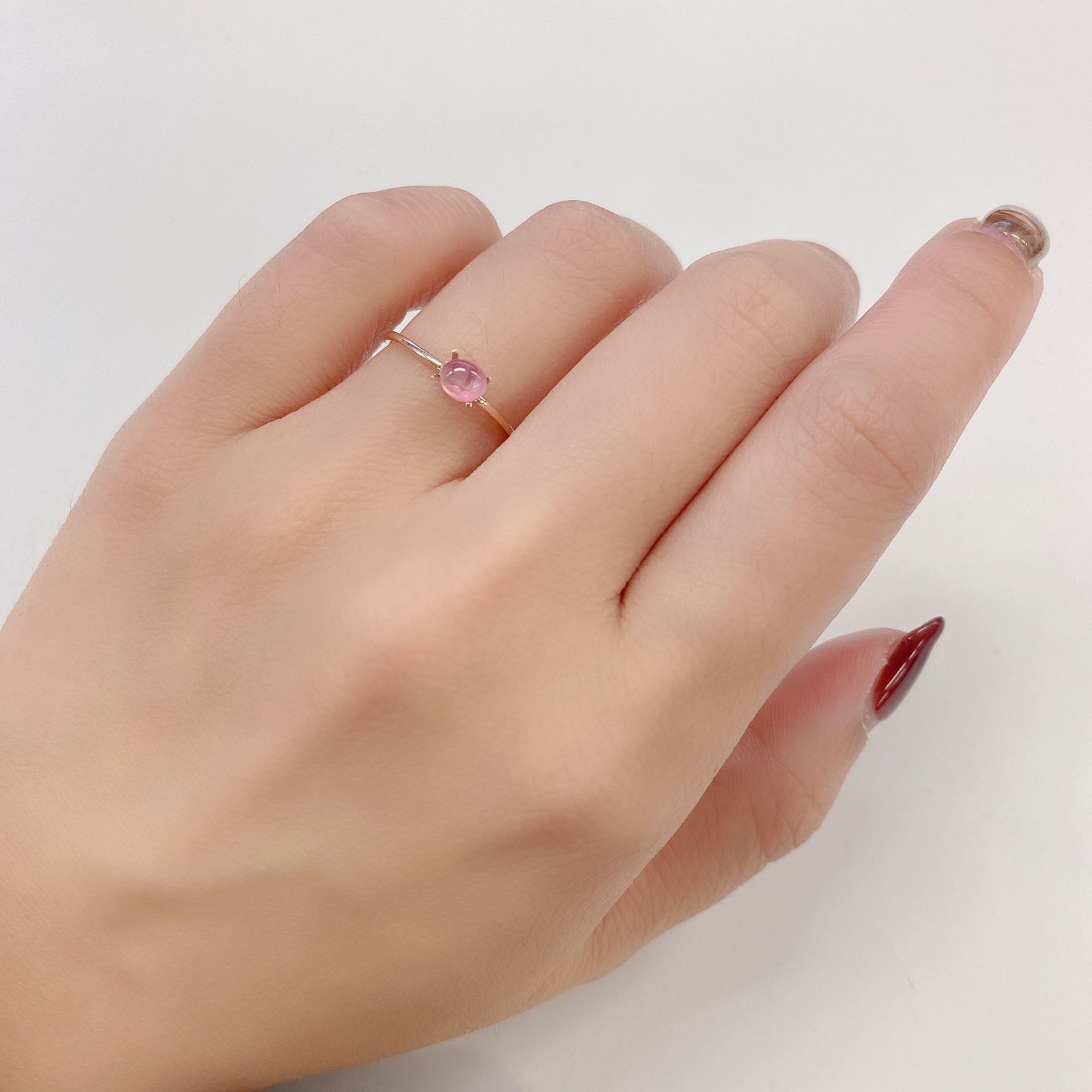 ペツォッタイトキャッツアイ(ラズベリル)(宝石名ペツォッタイト・キャッツアイ) マダガスカル産 0.359ct ソ付(彩珠)[210711642]4.7×3.8mm前後