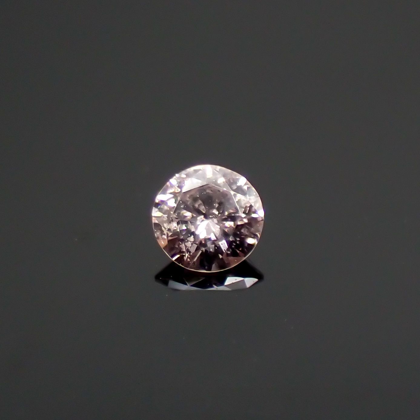 専用　ピンク　カラーダイヤモンド　１カラット　美品
