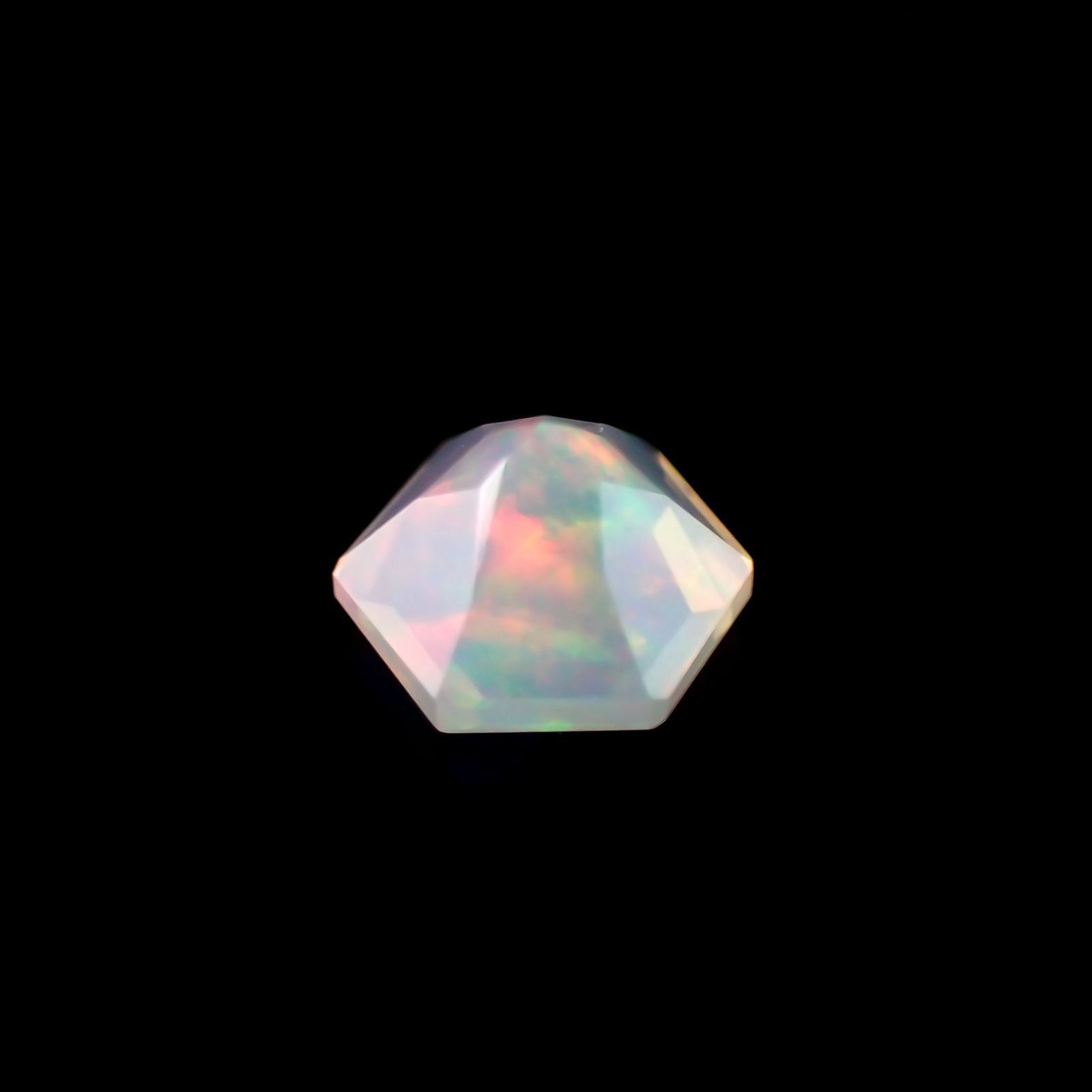 ◇ヘキサゴンカット◇エチオピアオパール(宝石名オパール) エチオピア産 0.44ct 識別済[210611038]5.3×5.3mm前後