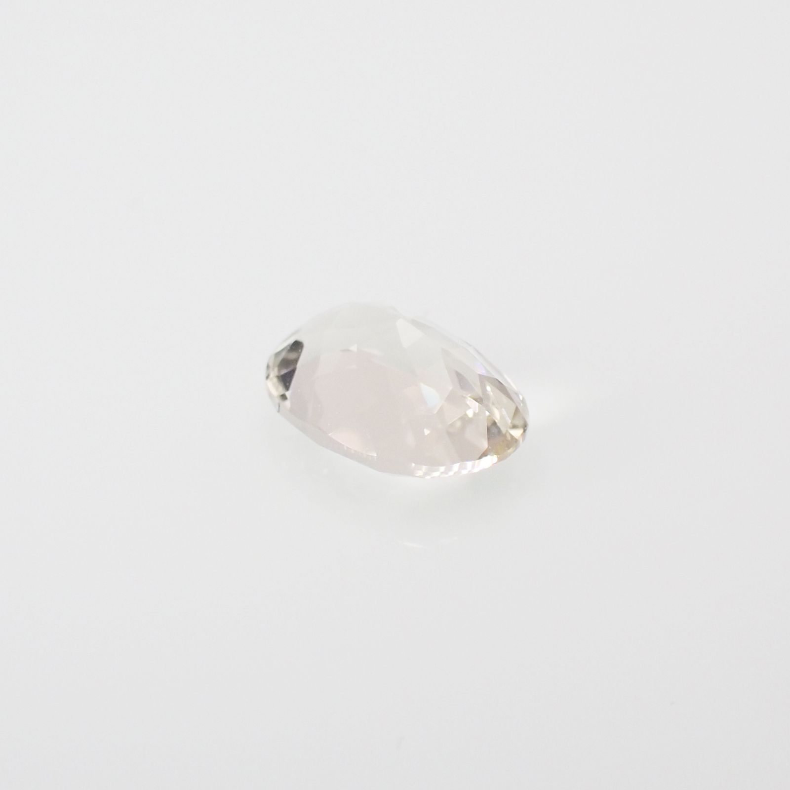 含バリウム・サニディン(宝石名サニディン)ドイツ産 1.79ct 識別済[231224974]9.8x7.1mm前後