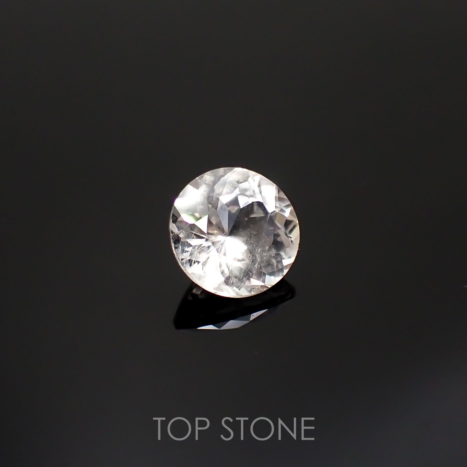 フェナカイト(宝石名フェナカイト)ロシア産 2.20ct 識別済[220515734]8.5x8.4mm前後