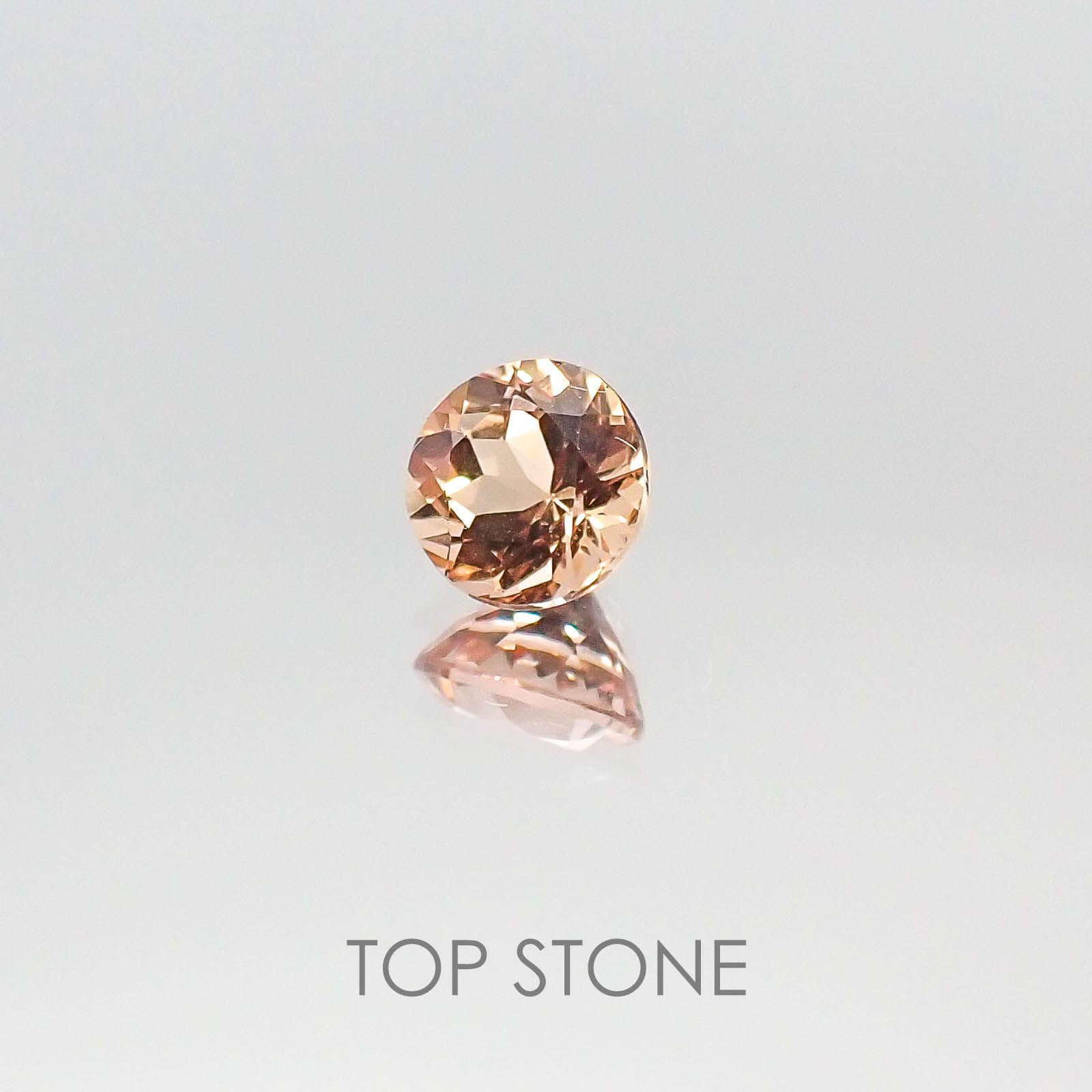 インペリアルトパーズ ブラジル産 ルース 0.48ct[20084381]4.6×4.6mm前後