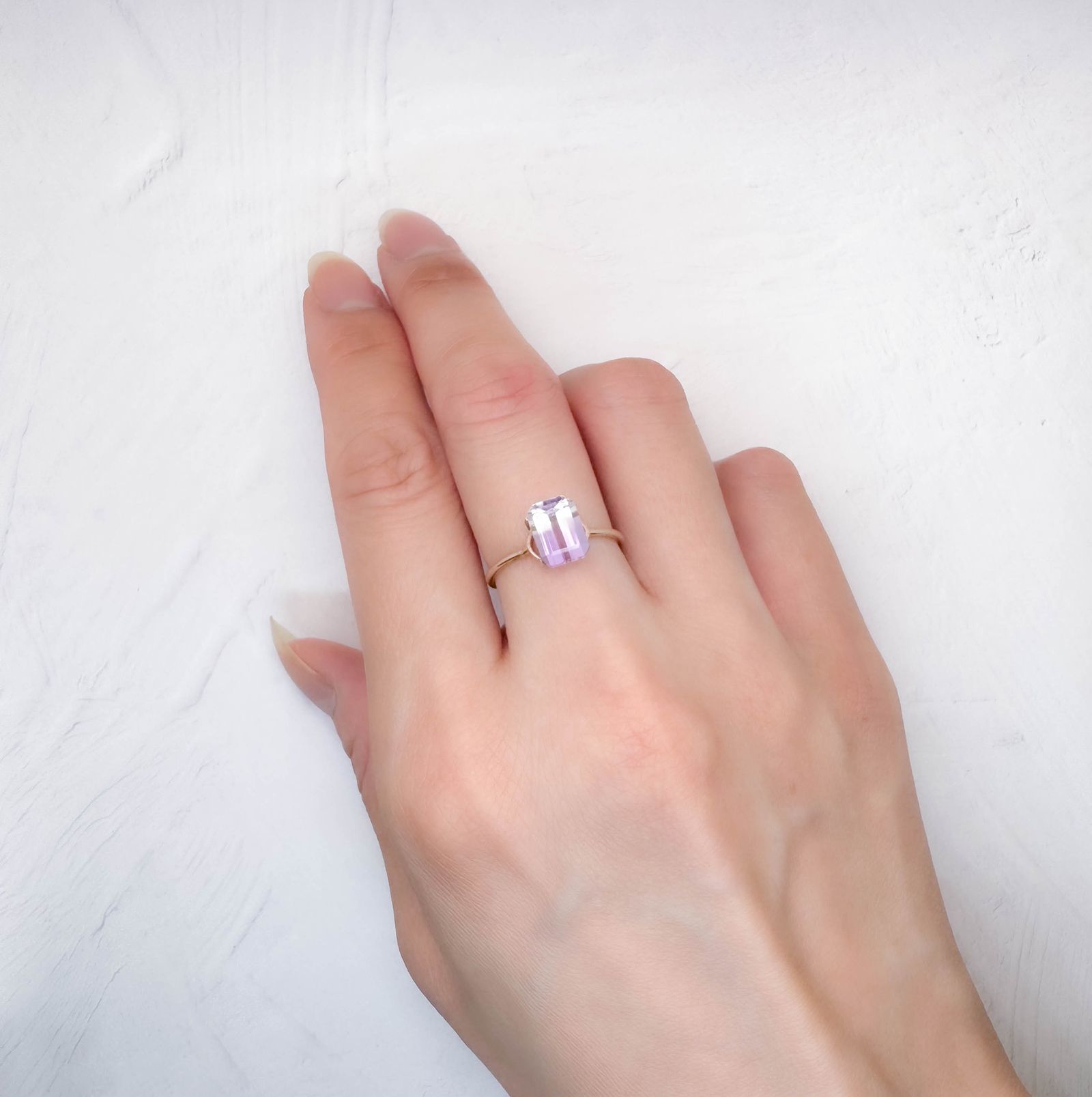 アワーグラスアメジスト モロッコ産 1.53ct / 8x6mm前後 [250730891]