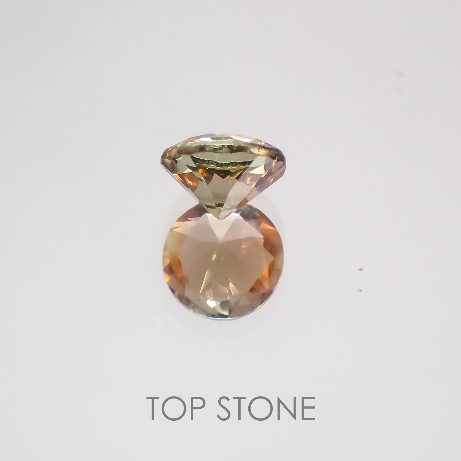 バイカラーアンダリュサイト スリランカ産 ルース 0.44ct[21059872]4.9×4.9mm前後