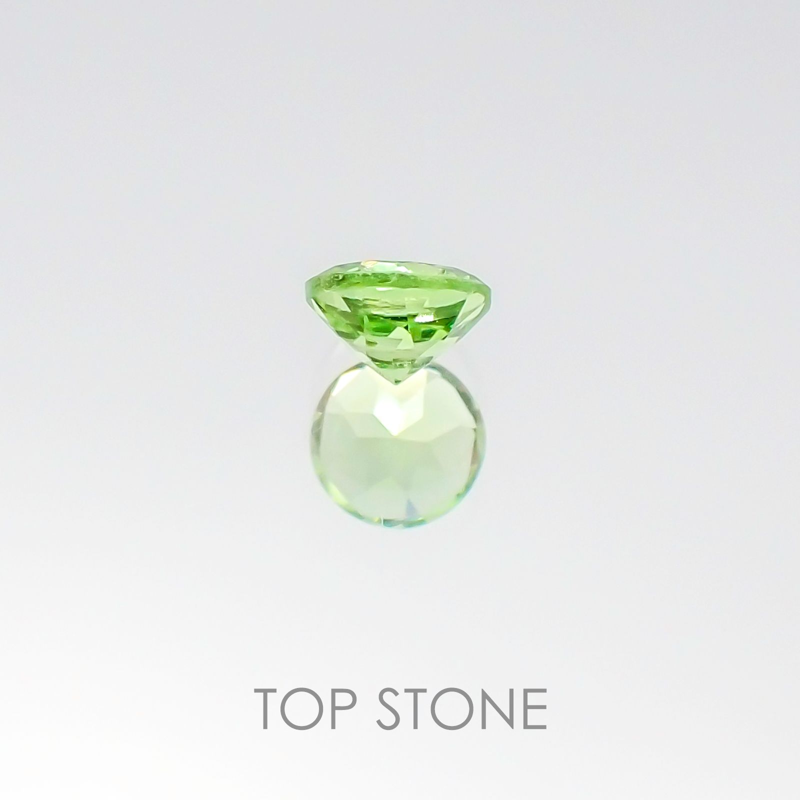 ミントガーネット ケニア産 ルース 0.27ct[20096108]3.9×3.8mm前後
