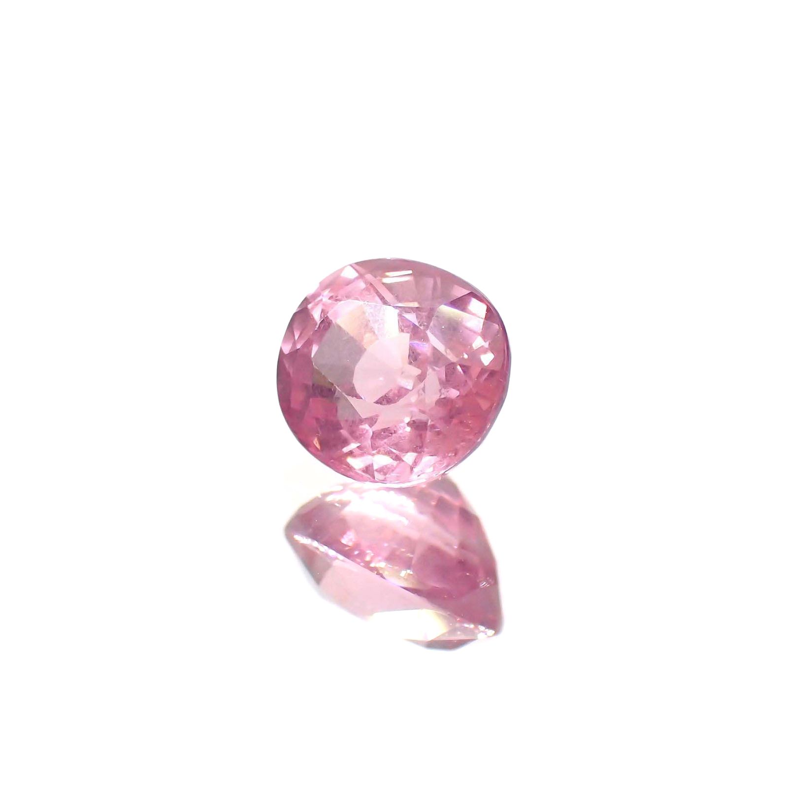 ピンクスピネル(宝石名ピンク・スピネル)タンザニア産 ソ付(彩珠) 1.327ct / 6.6x5.8mm前後 [260222567]