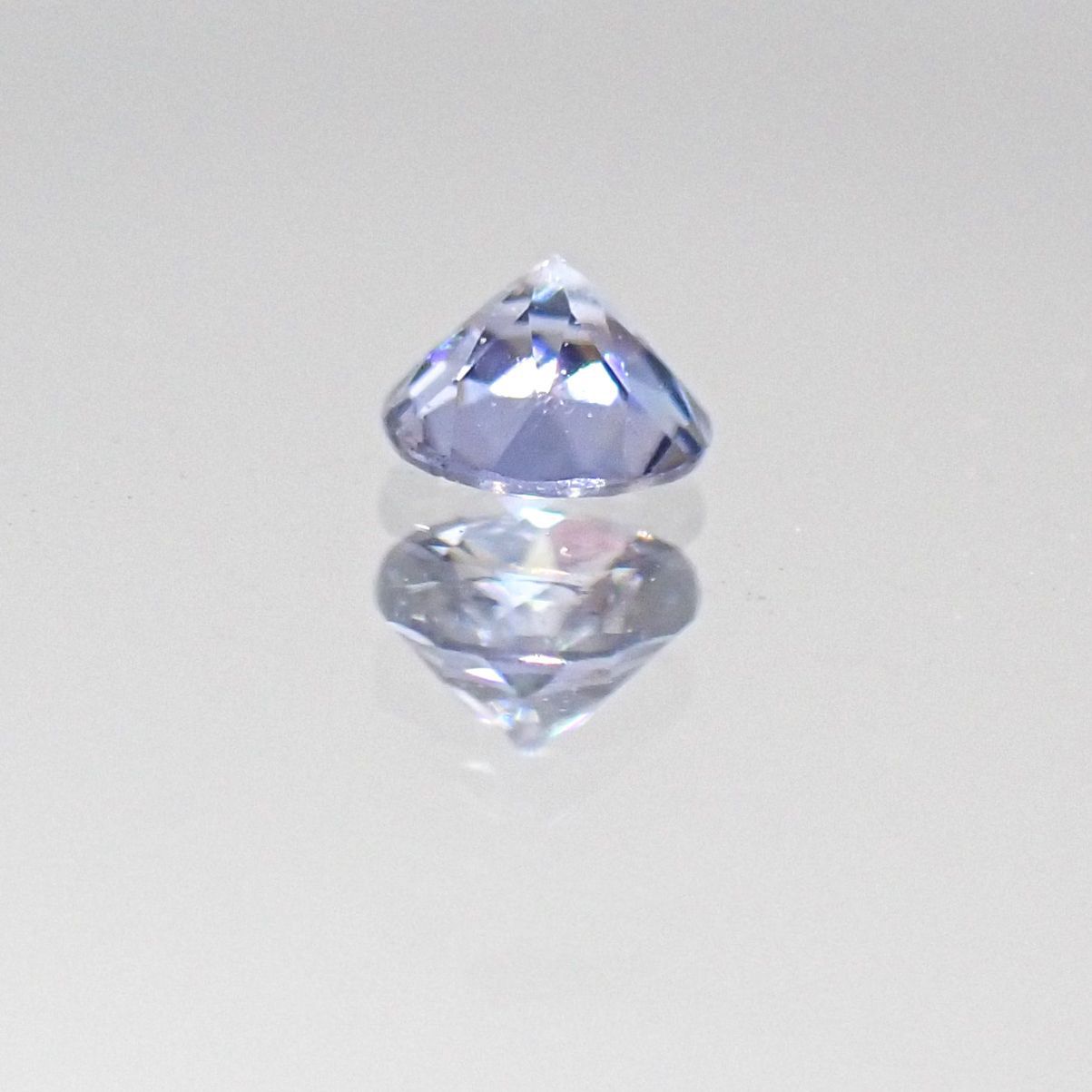 ベニトアイト(宝石名ベニトアイト)アメリカ・カリフォルニア州産 0.072ct 識別済[220817304]2.6x2.6mm前後