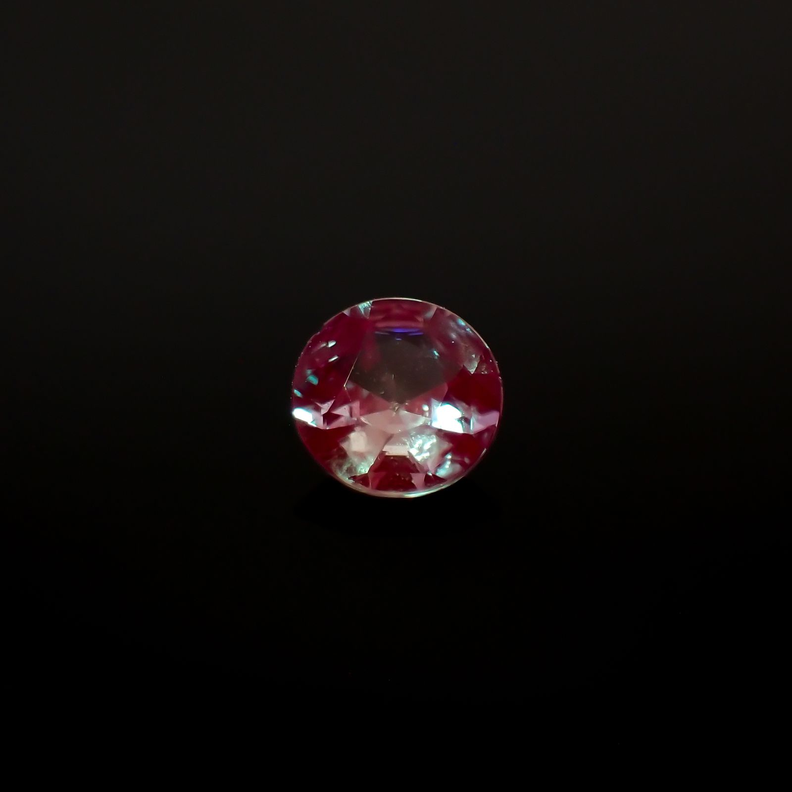 アレキサンドライト ブラジル産/EmeraldMains社製 0.14ct[240427155]3.5x3.5mm前後