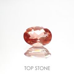 オレゴンサンストーン(宝石名ラブラドライト) アメリカ・オレゴン州産 0.76ct 識別済[20074131]7.1×5.2mm前後
