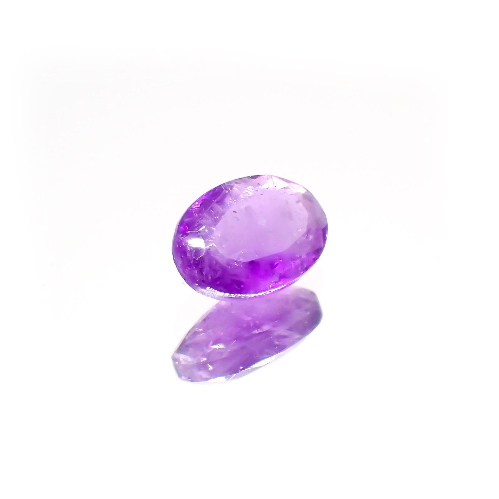 ハックマナイト(宝石名ハックマナイト)アフガニスタン産 識別済 0.51ct / 6.4x4.5mm前後 [260115393]