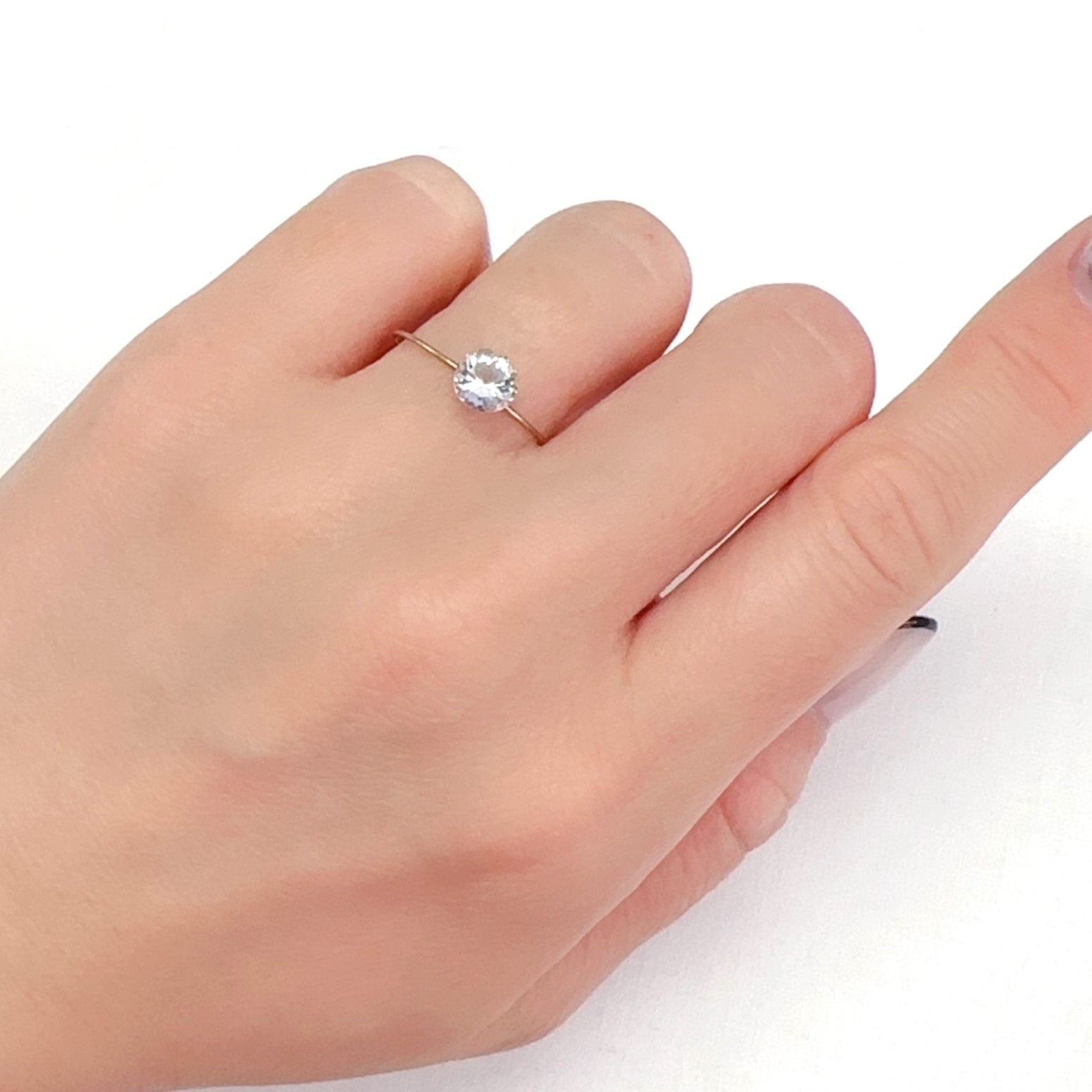 ティンカーベルクォーツ ブラジル産 0.66ct[240125445]6x6mm前後