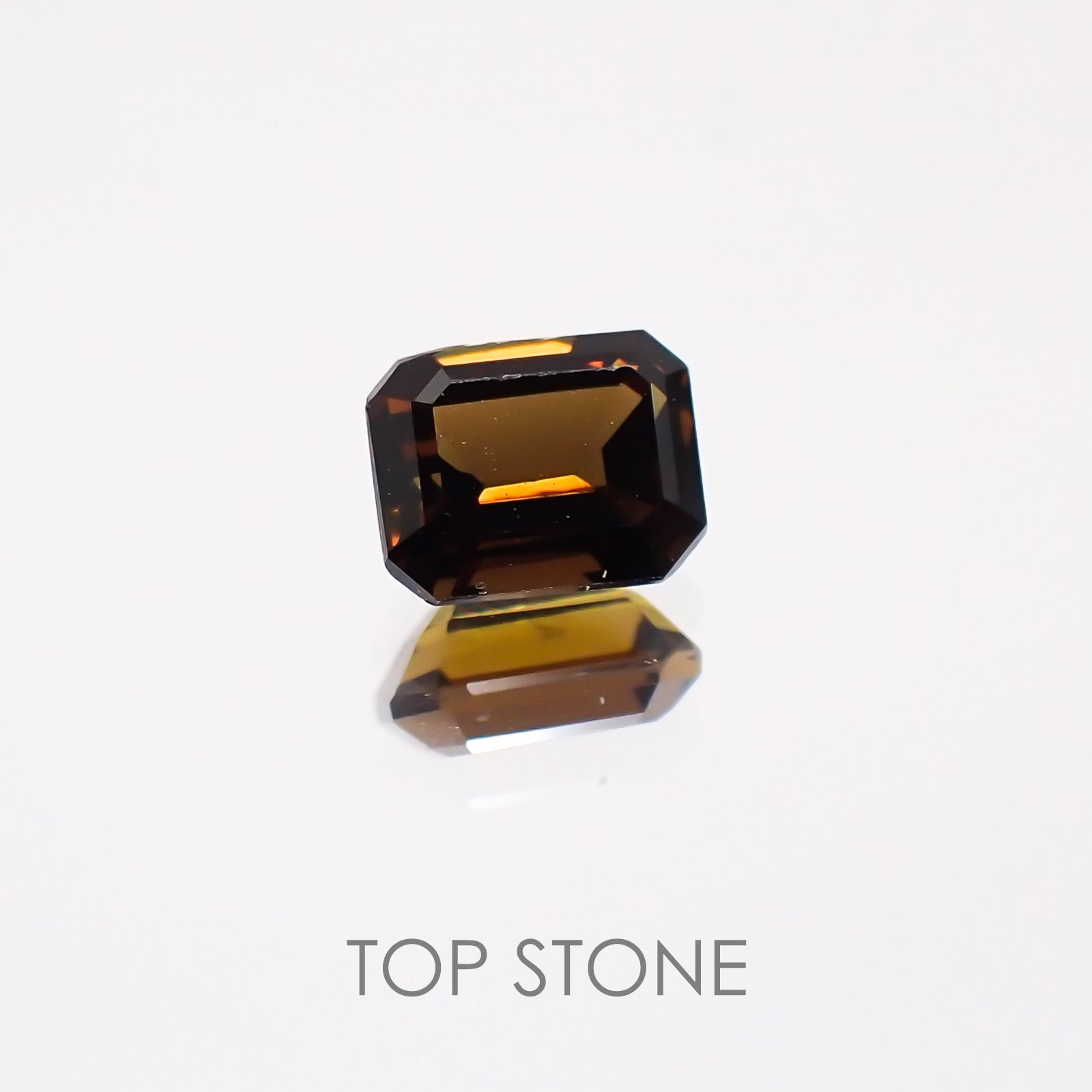 エンスタタイト(宝石名エンスタタイト) タンザニア産 0.40ct 識別済[20128769]4.6×3.6mm前後