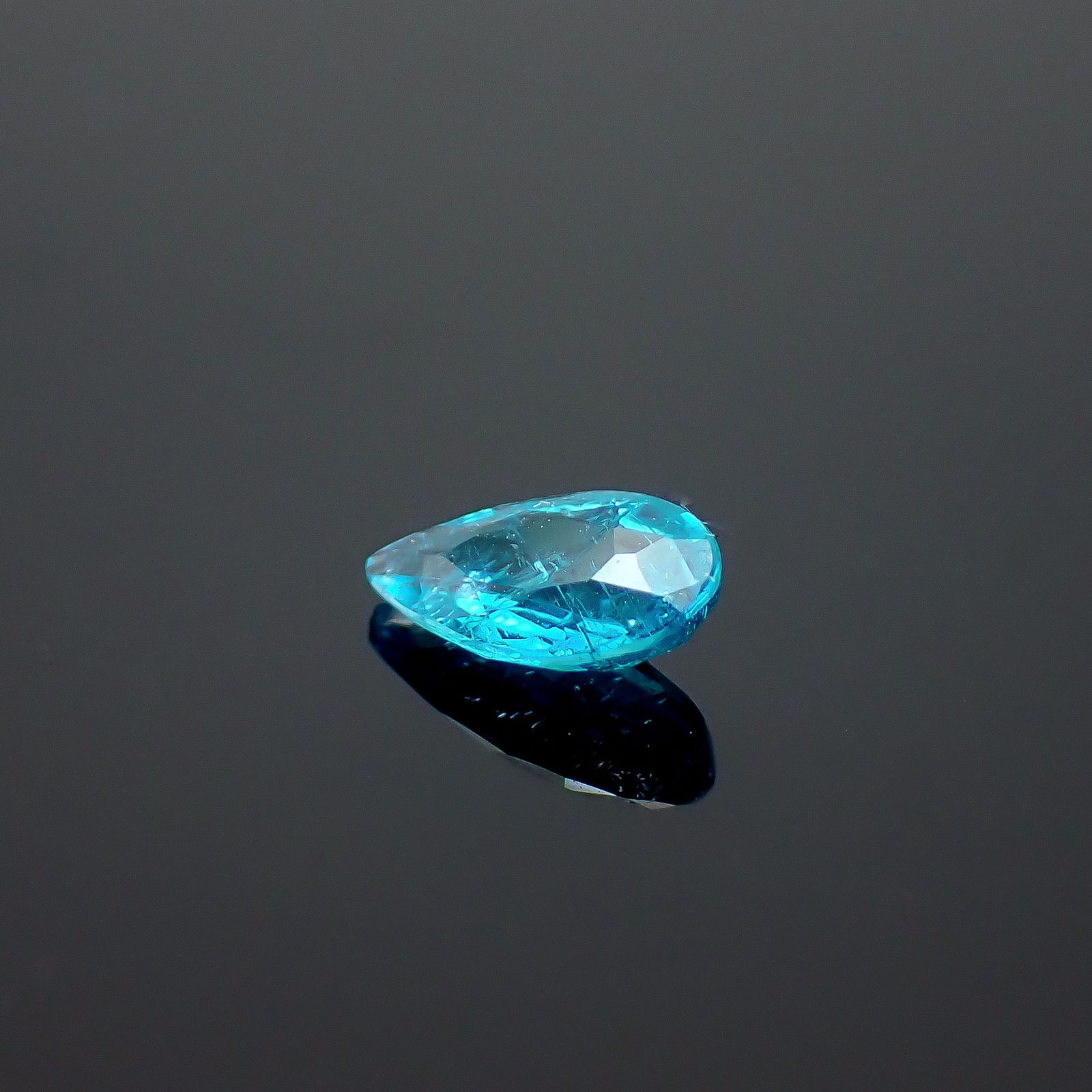 パライバトルマリン(宝石名トルマリン/別名パライバ・トルマリン)エチオピア産 GIA鑑付 0.39ct / 6.71x3.7mm前後 [260933194]