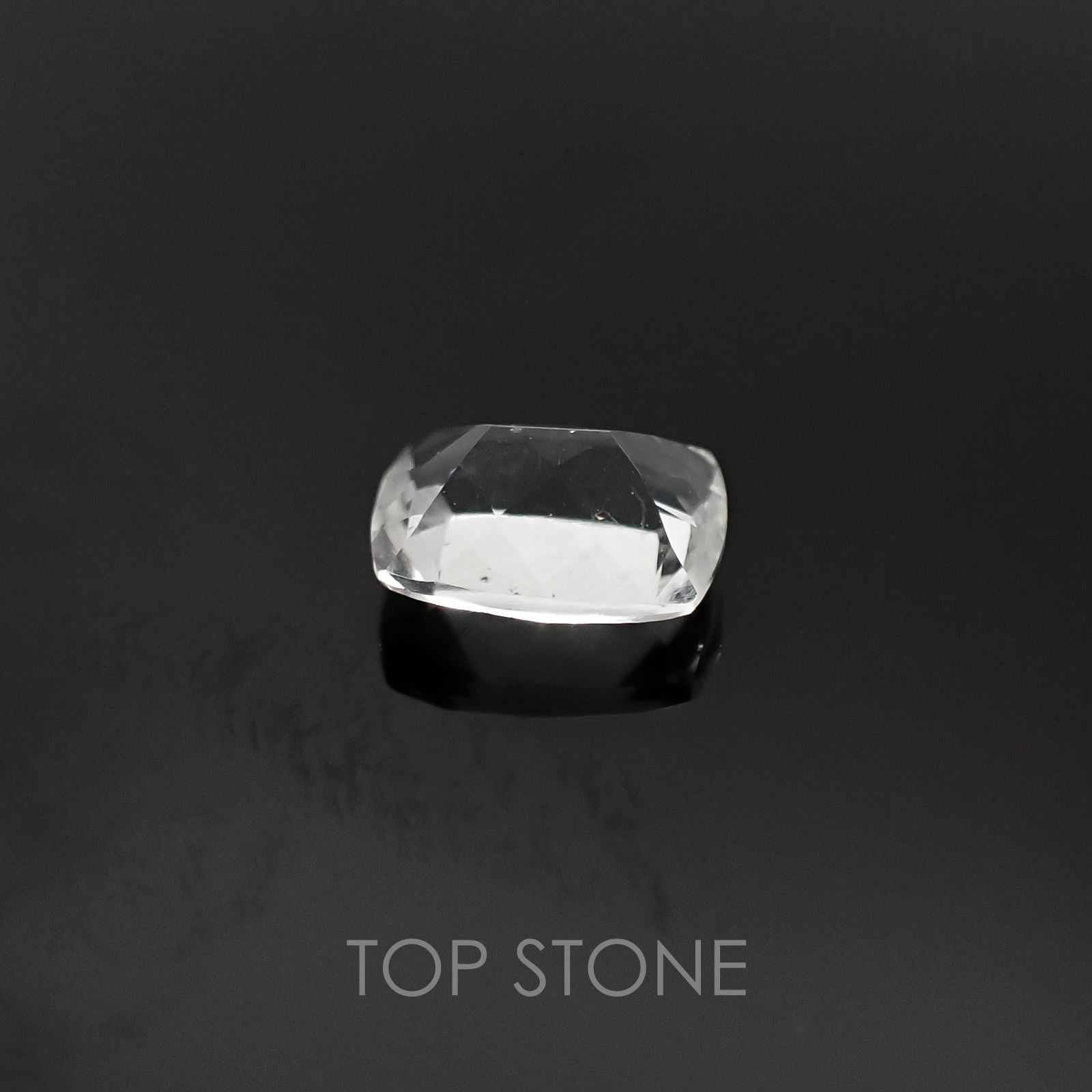 ハイアライトオパール メキシコ産 ルース 0.78ct[20085243]7.1×5.5mm前後