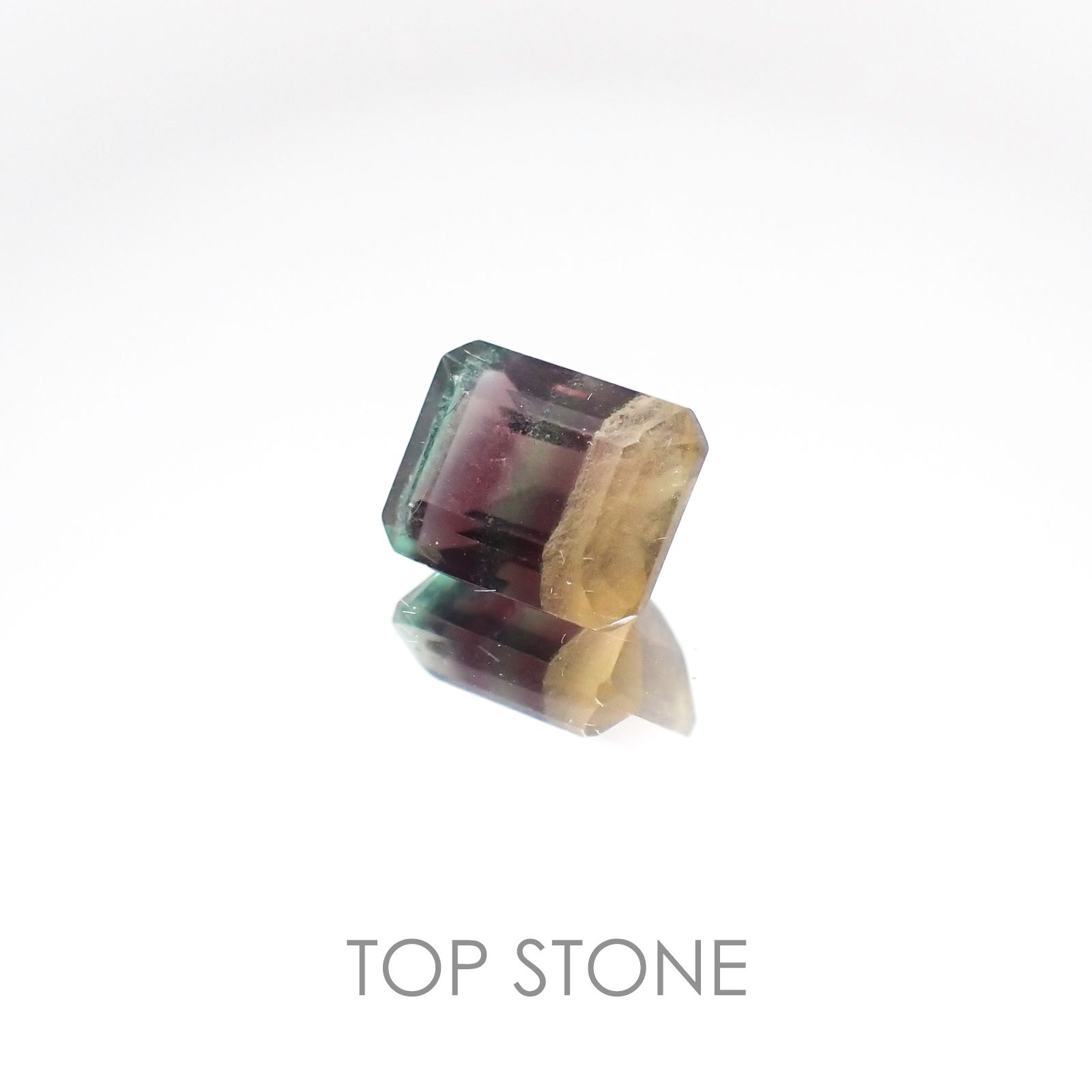 バイカラーフローライト ブラジル産 ルース 2.97ct[20107069]8.9×7.1mm前後