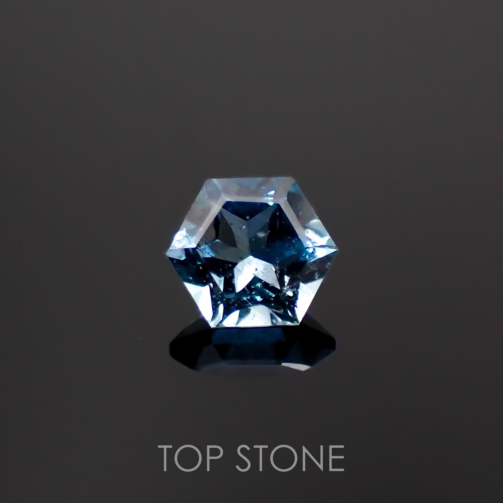 ◇ヘキサゴンカット◇サンタマリアアクアマリン ブラジル産 0.56ct[230119918]5.1x5.1mm前後