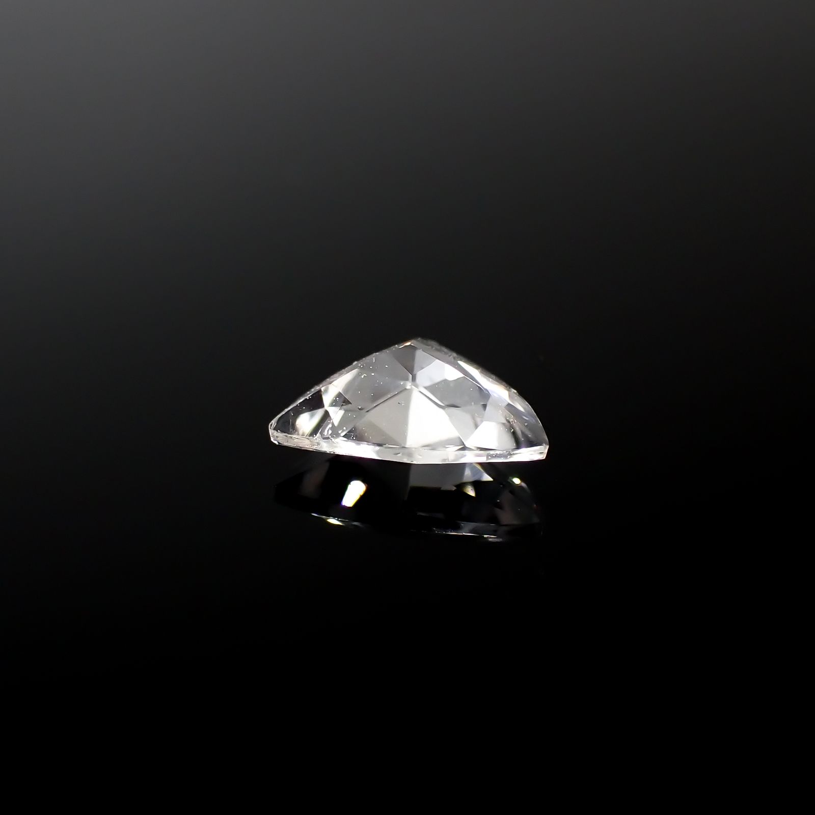 フェナカイト ブラジル産 0.46ct[240226265]6.2x5.9mm前後