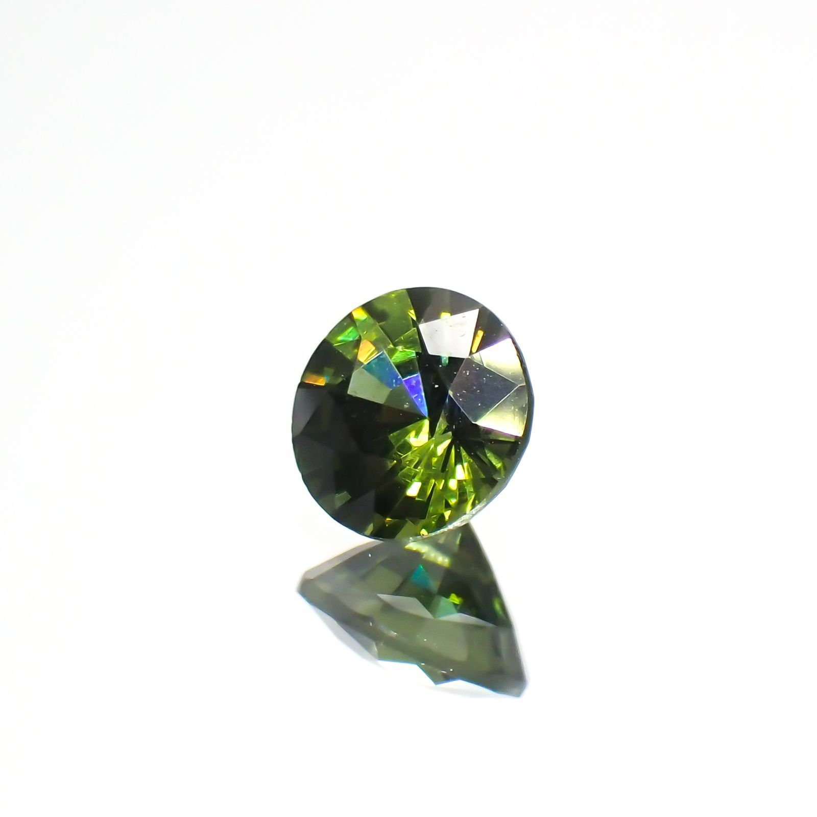 グリーンジルコン(宝石名ジルコン)スリランカ/カンボジア産 0.64ct 識別済[220114900]5x5mm前後
